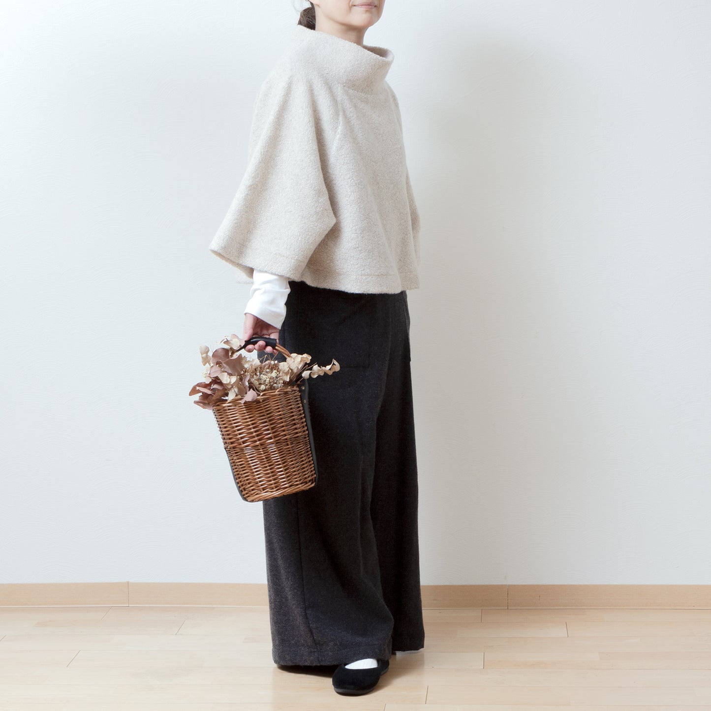 High-quality wool boa A-line raglan pullover/light beige