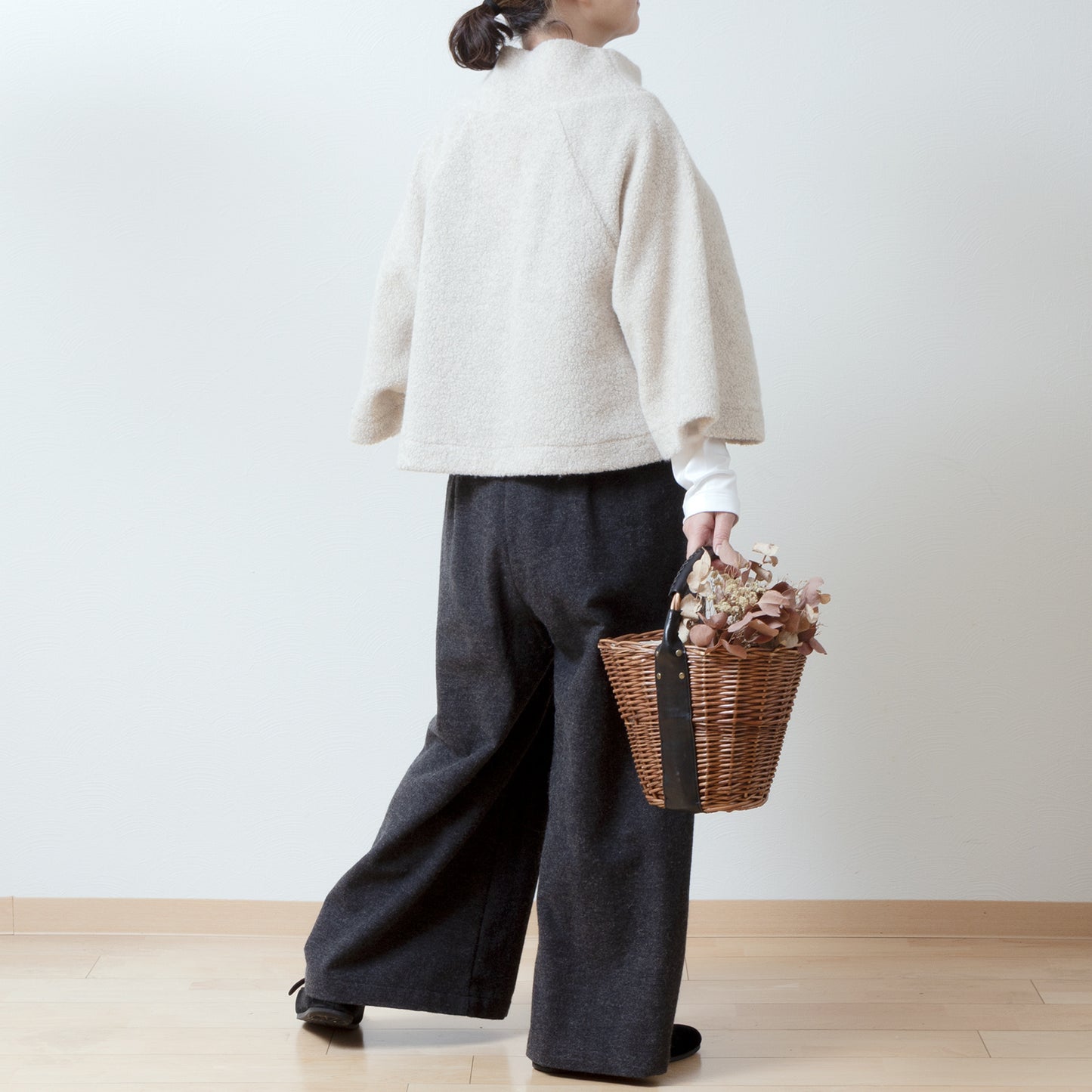 High-quality wool boa A-line raglan pullover/light beige