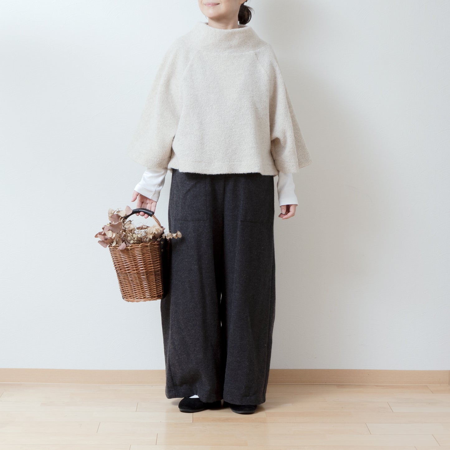 High-quality wool boa A-line raglan pullover/light beige