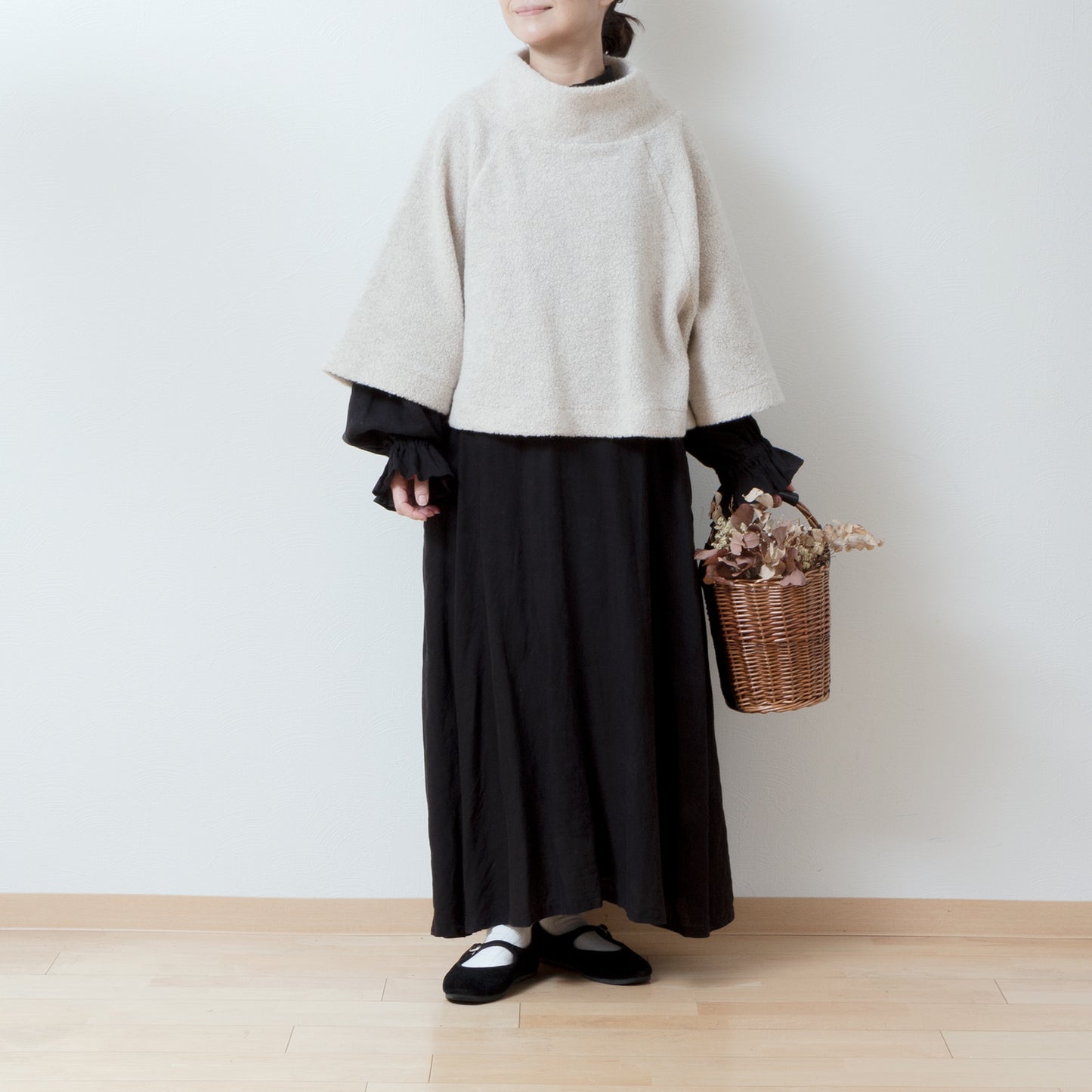 High-quality wool boa A-line raglan pullover/light beige