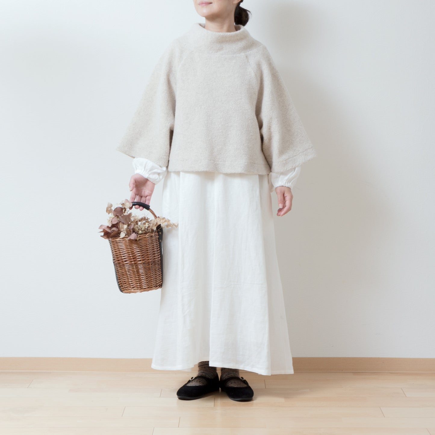 High-quality wool boa A-line raglan pullover/light beige