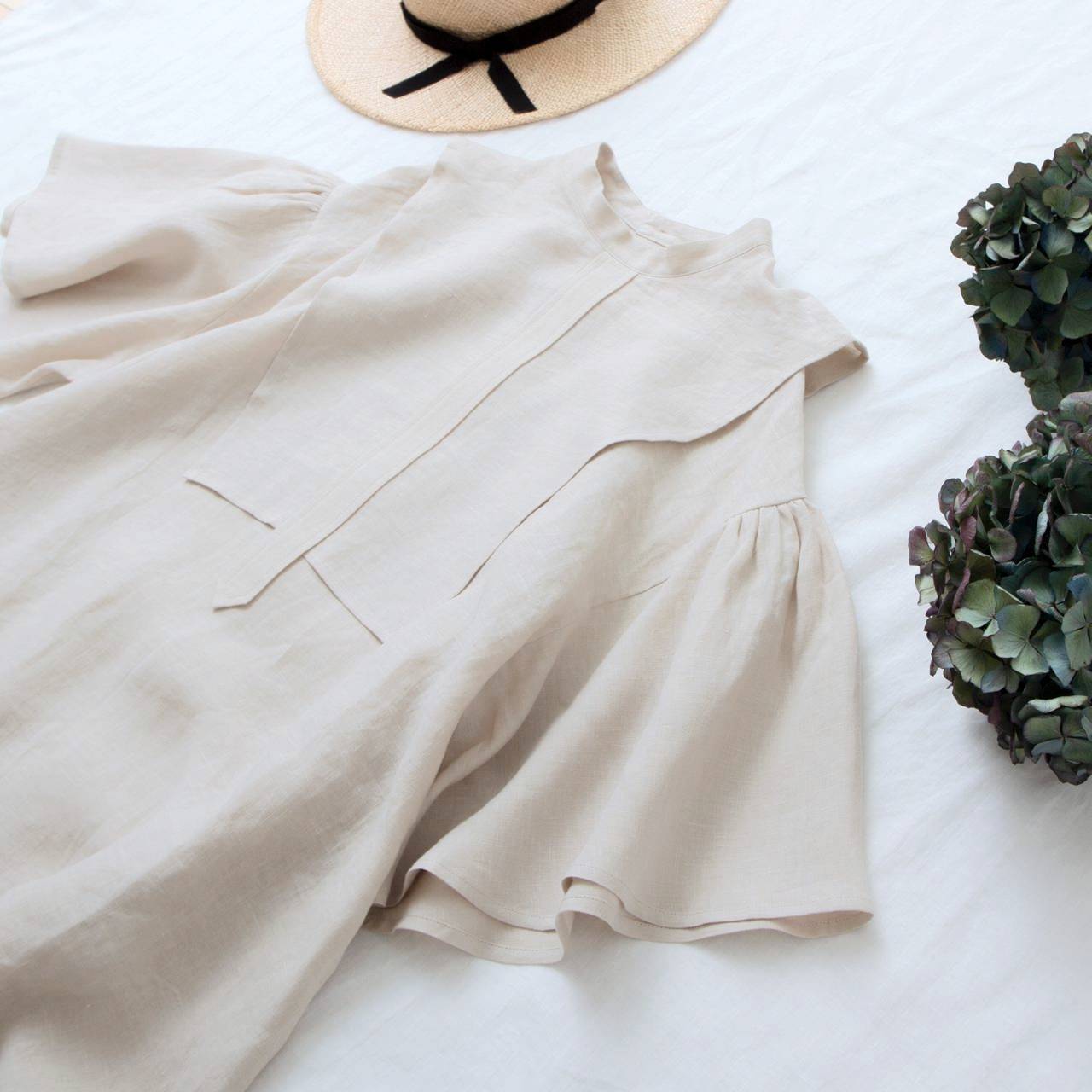 Yoke layer flare half sleeve linen dress / beige  liplne