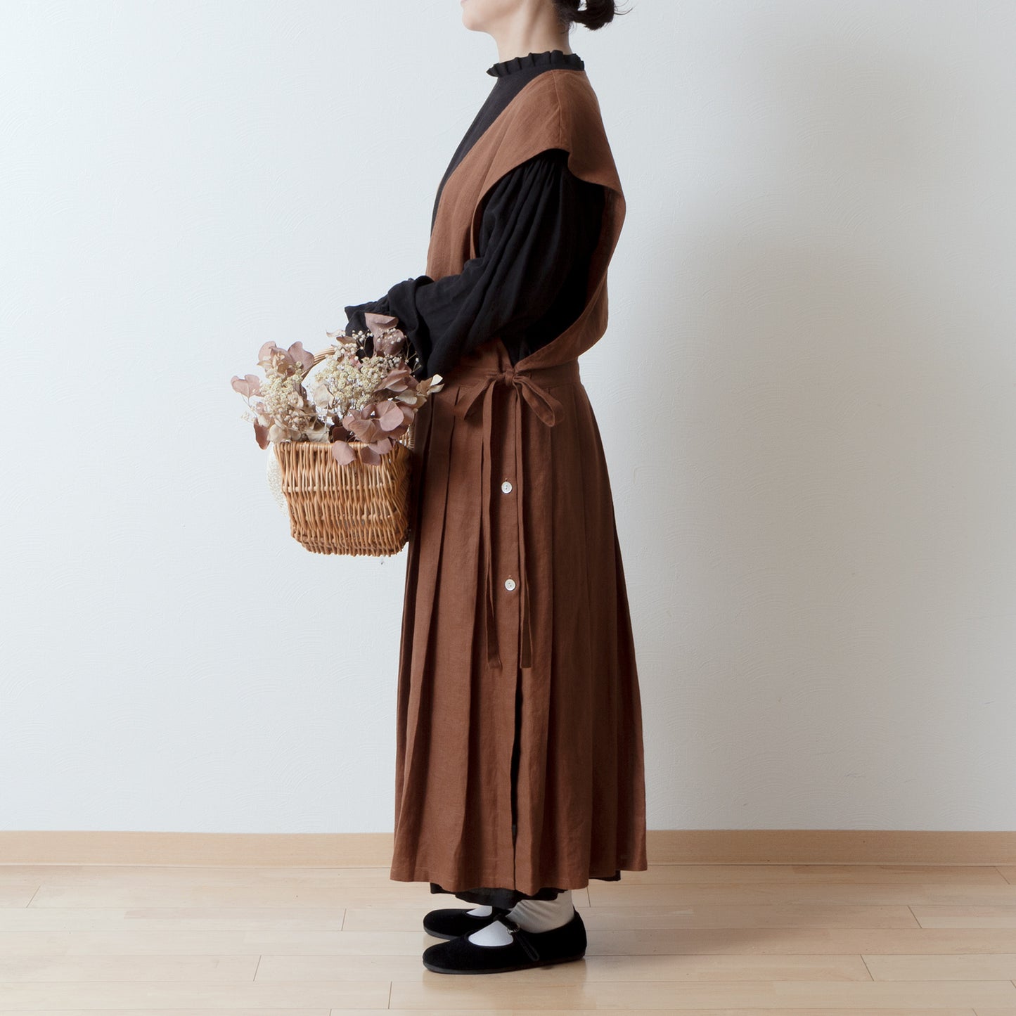 精緻的少女側開圍裙式連身裙 - 法國亞麻/磚棕色