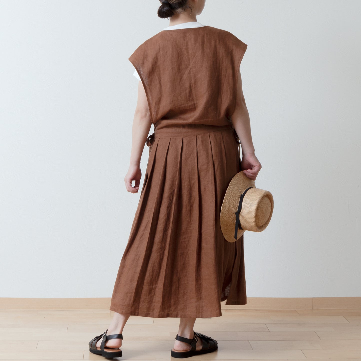 精緻的少女側開圍裙式連身裙 - 法國亞麻/磚棕色