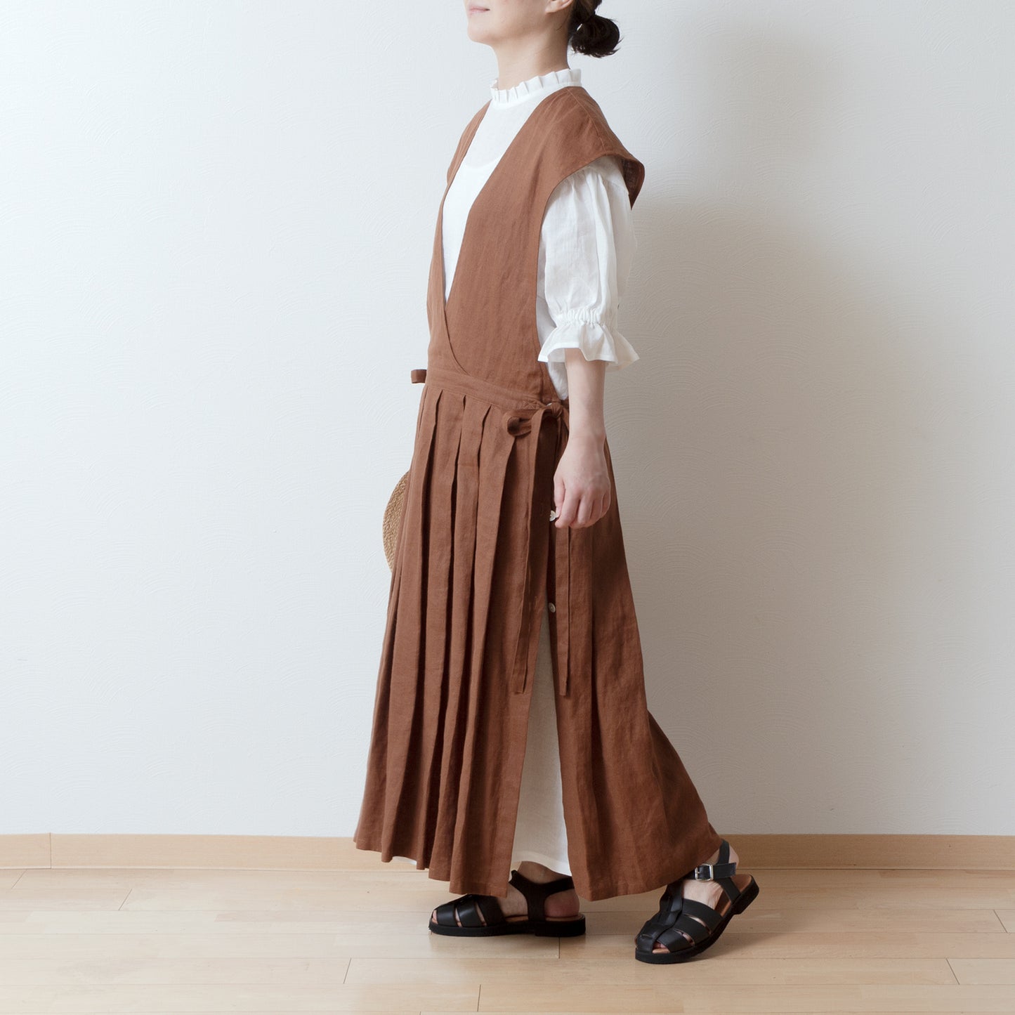 精緻的少女側開圍裙式連身裙 - 法國亞麻/磚棕色