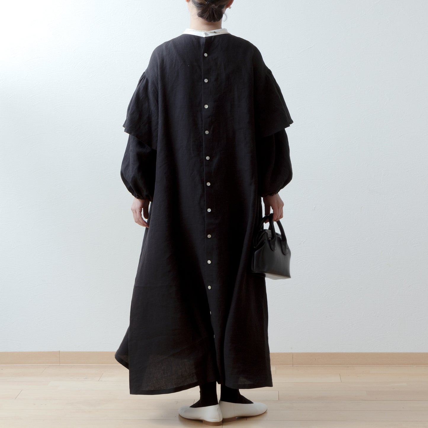 雙袖A字亞麻連身裙/黑色