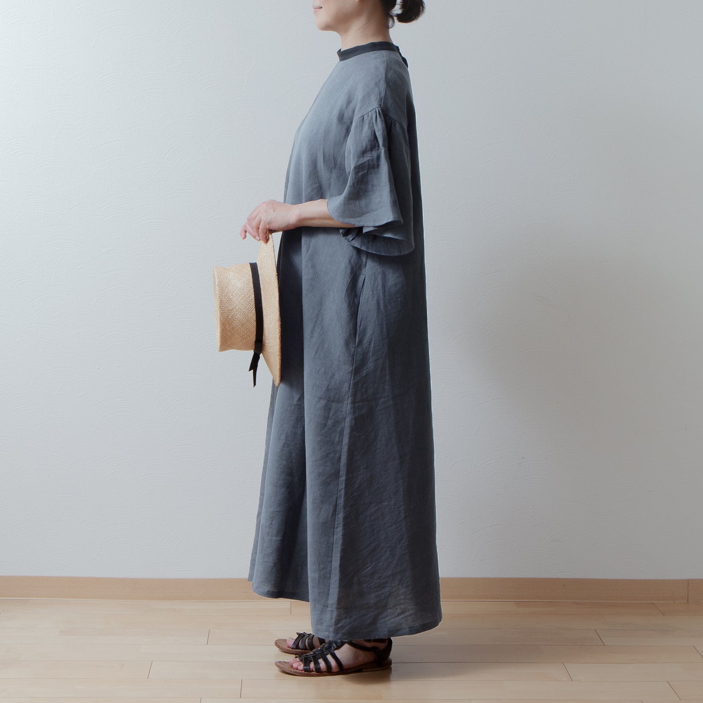 Flared half sleeve A-line linen dress/gray