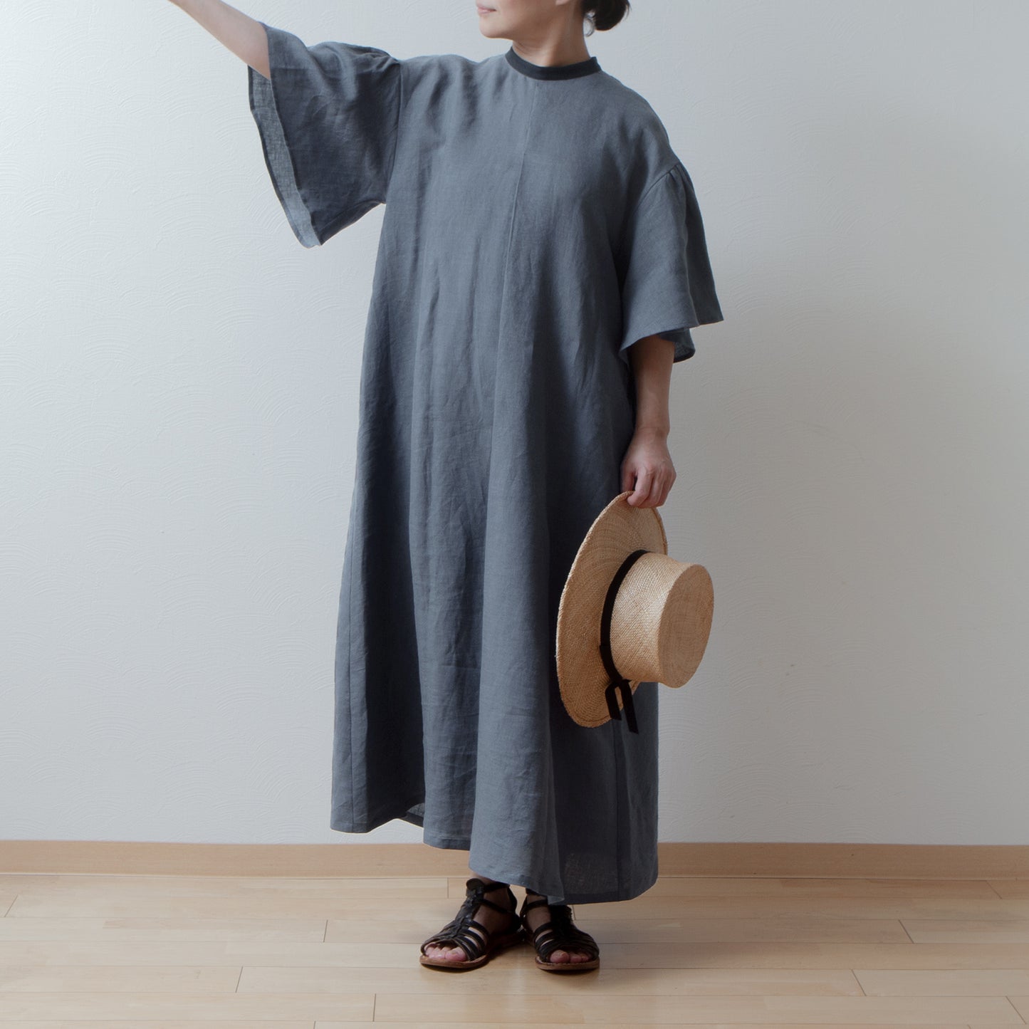 Flared half sleeve A-line linen dress/gray