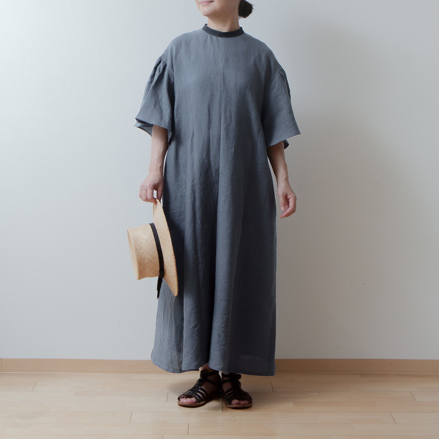 Flared half sleeve A-line linen dress/gray
