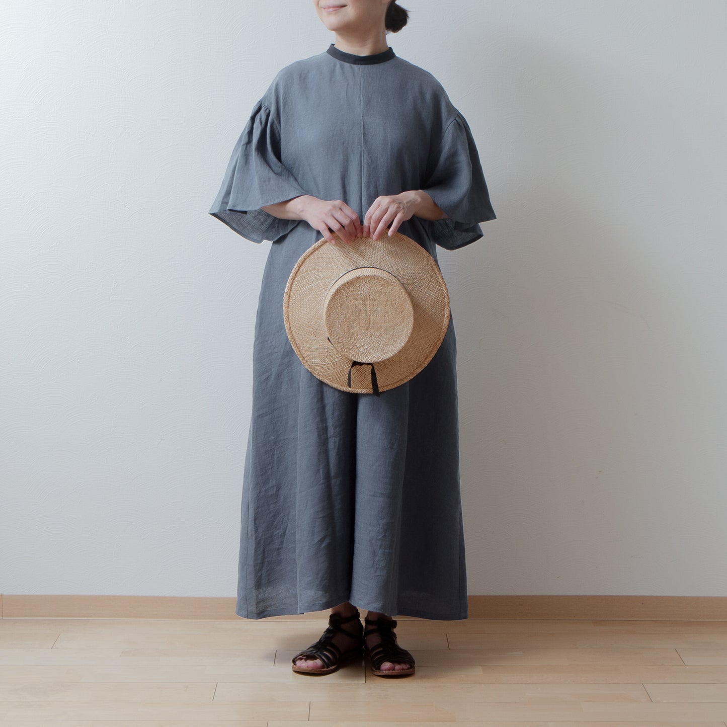 Flared half sleeve A-line linen dress/gray