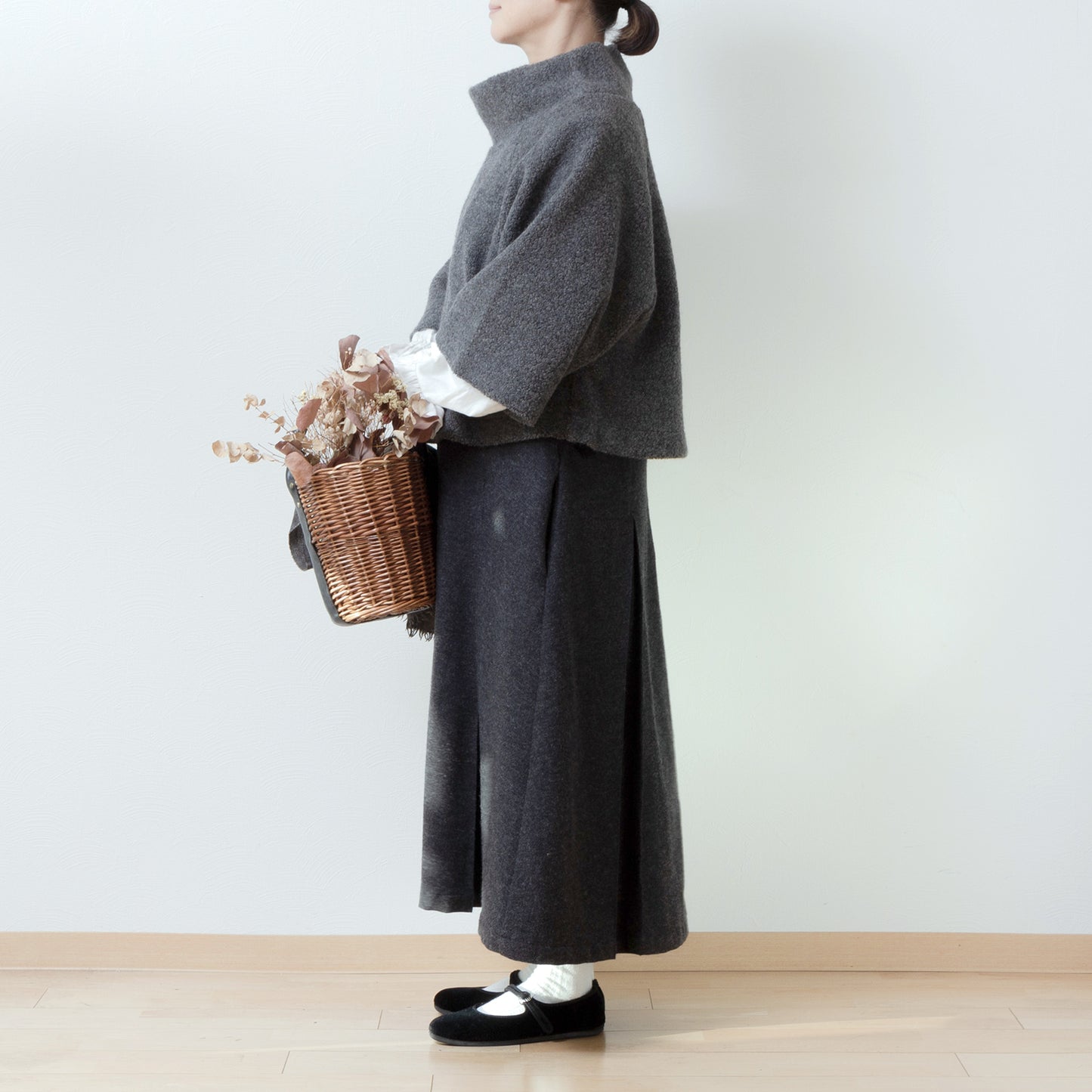 冬のカシュクールプリーツワンピース-ウールヘリンボ-ン/チャコール