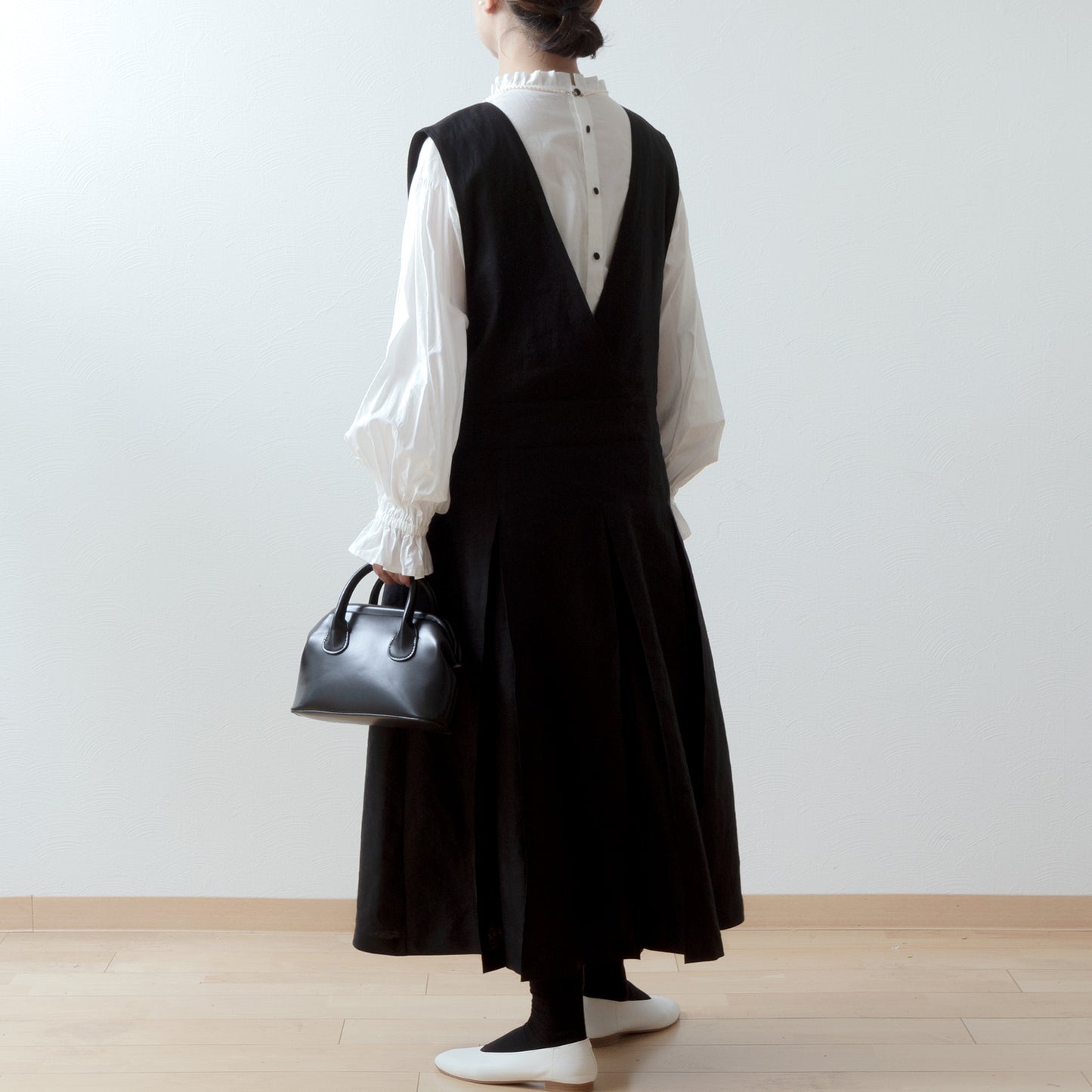 亞麻緊身褶皺洋裝/黑色