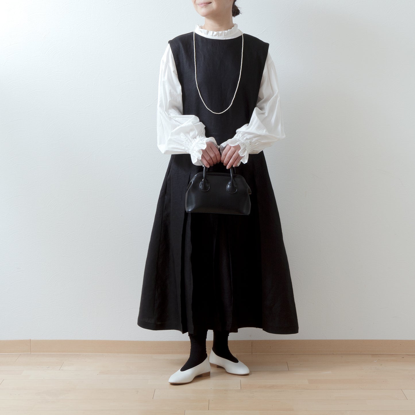 亞麻緊身褶皺洋裝/黑色