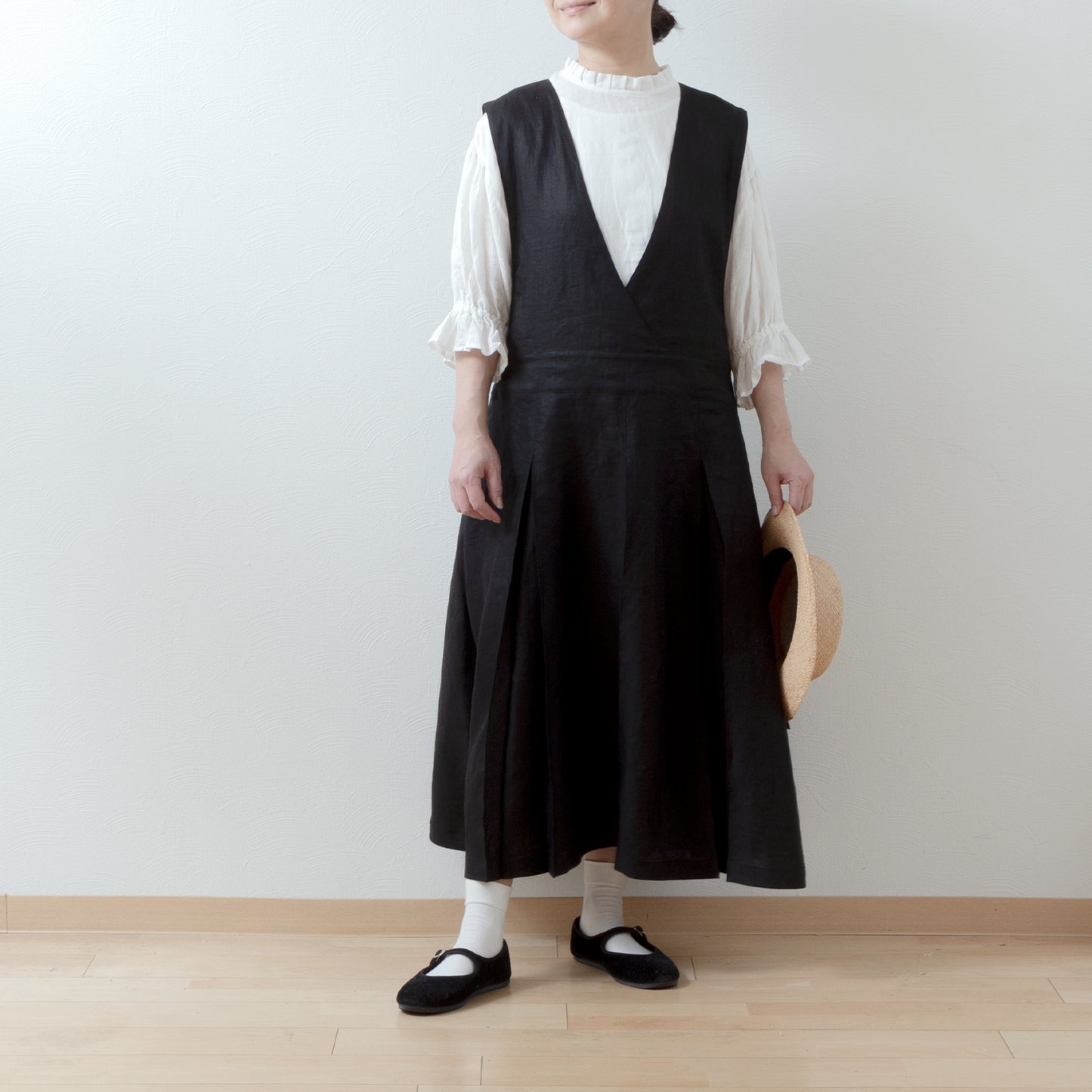 亞麻緊身褶皺洋裝/黑色