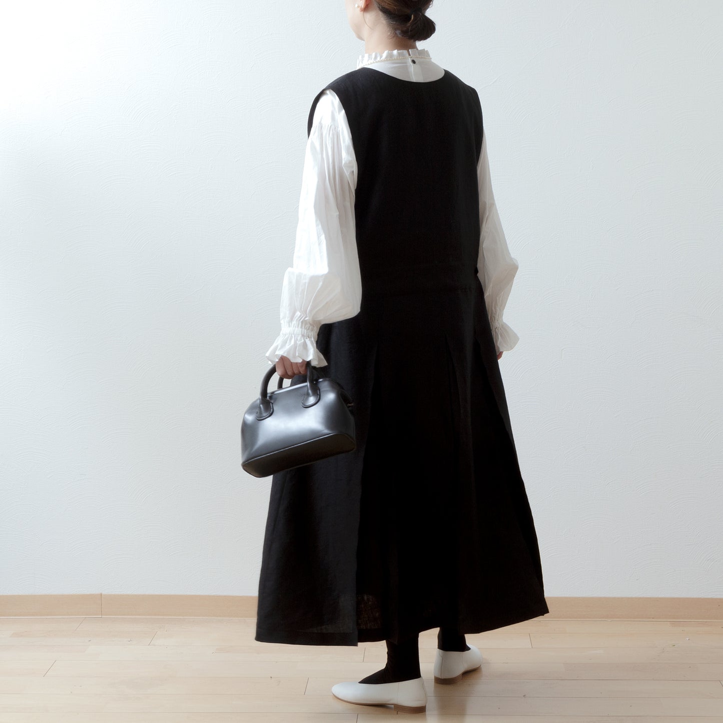 亞麻緊身褶皺洋裝/黑色