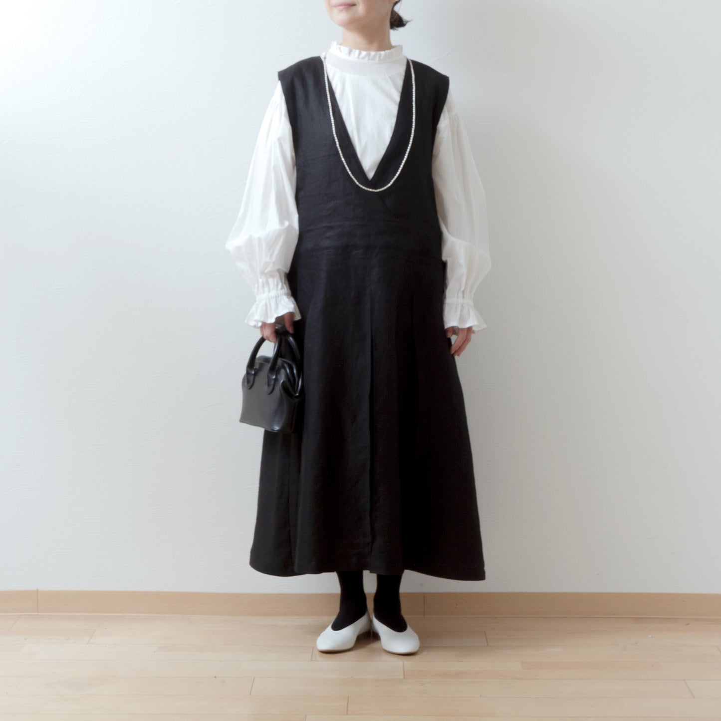 亞麻緊身褶皺洋裝/黑色