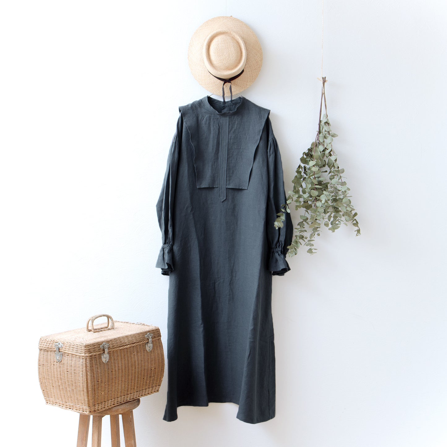 軛層褶袖亞麻洋裝/灰色
