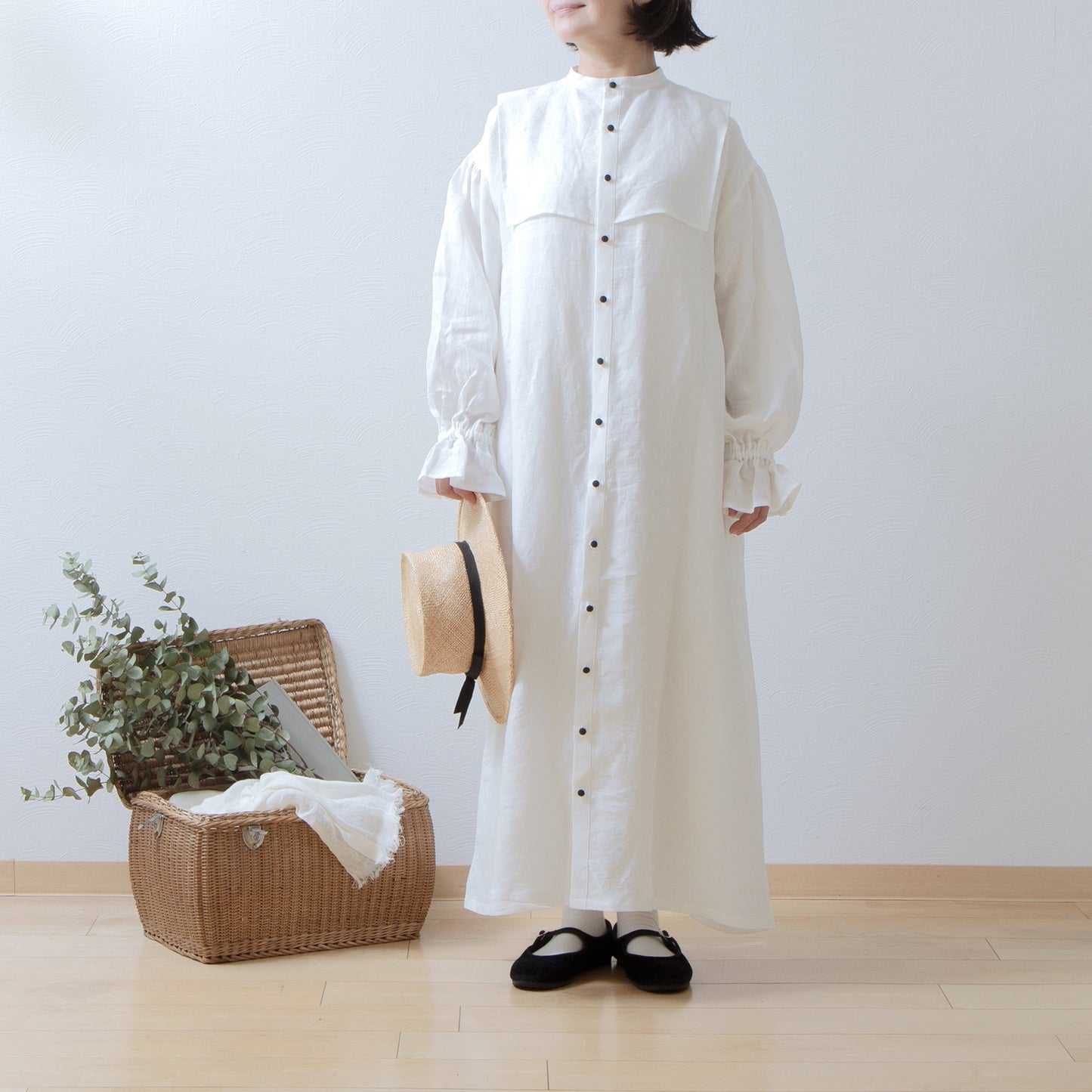 Yoke layer gathered sleeve linen dress/off white