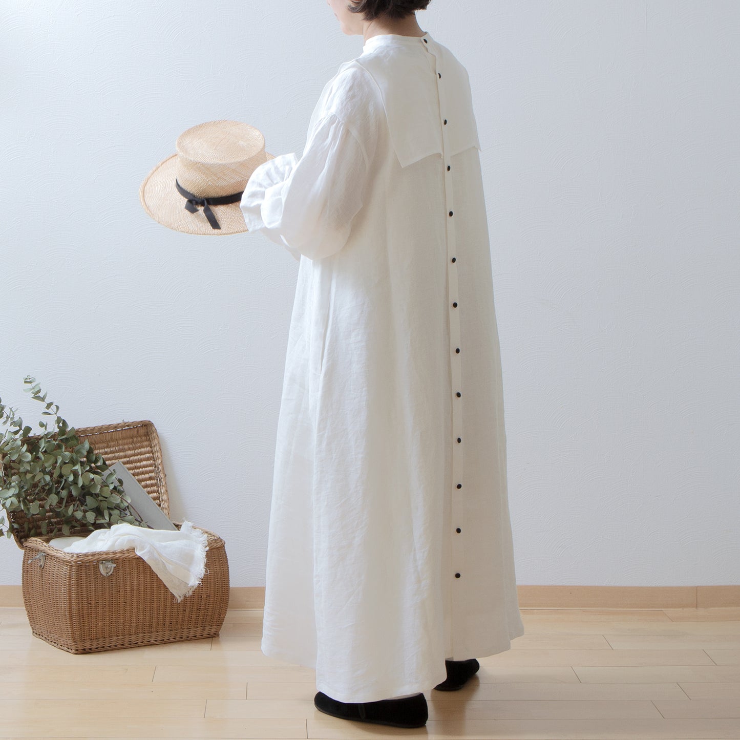 Yoke layer gathered sleeve linen dress/off white