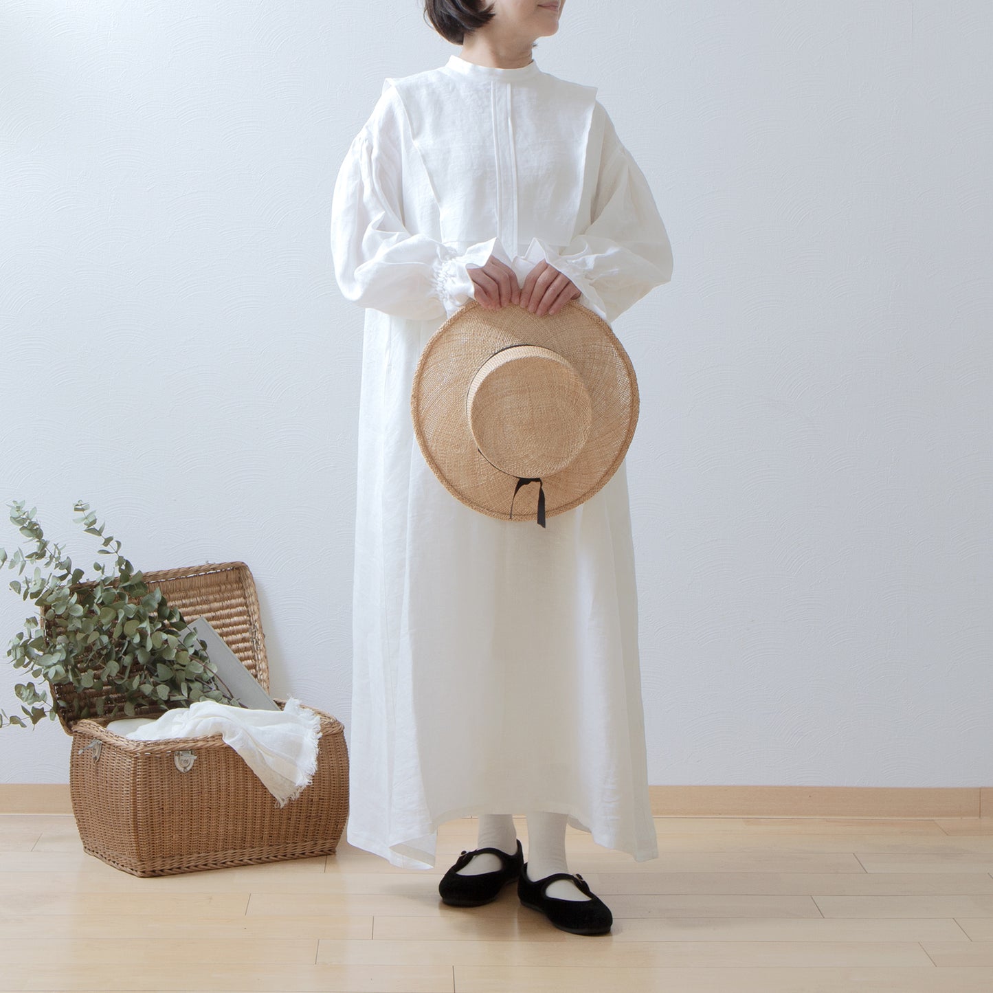 Yoke layer gathered sleeve linen dress/off white