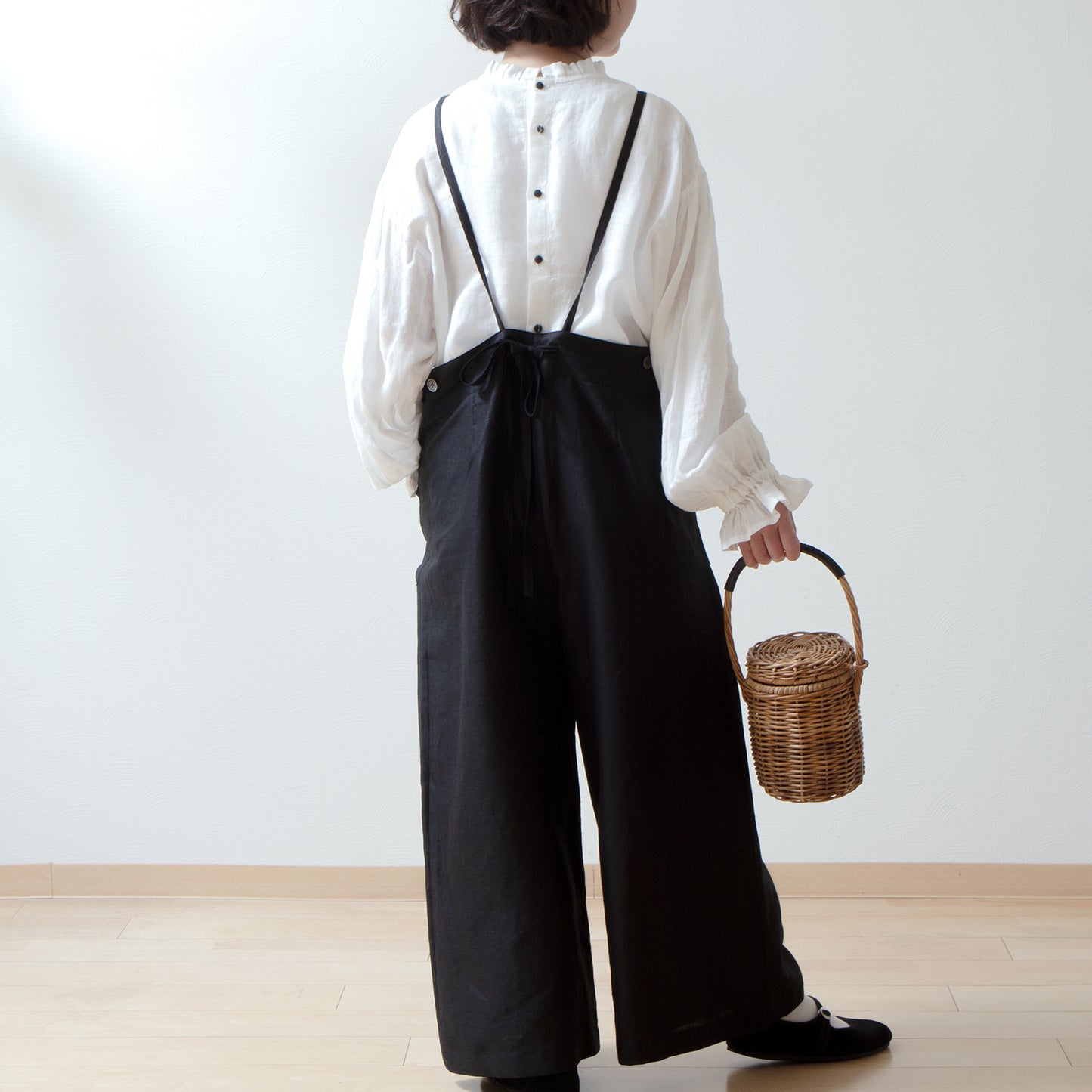 吊帶寬亞麻褲/黑色