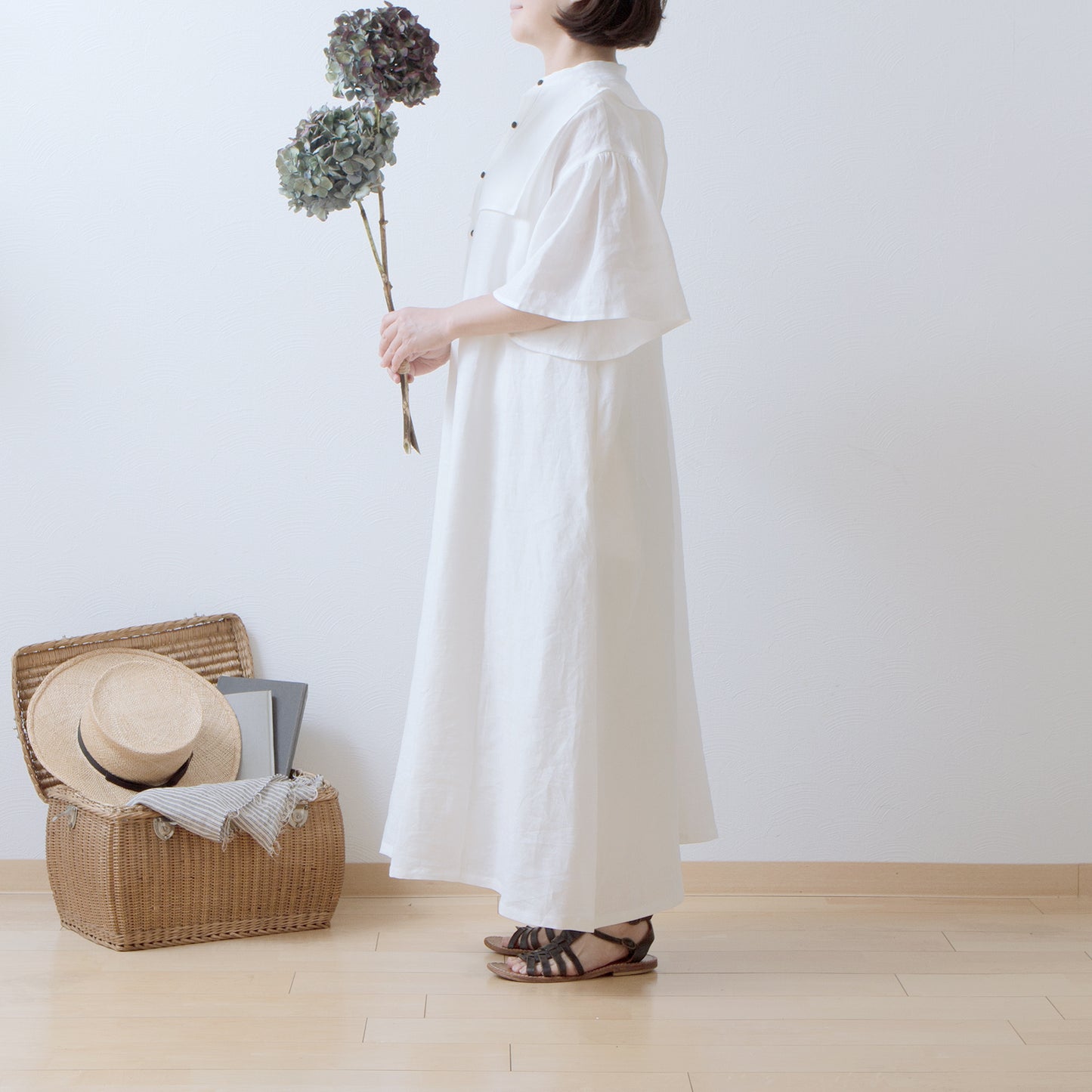 Yoke Layer Flare Half Sleeve Linen Dress/Off White