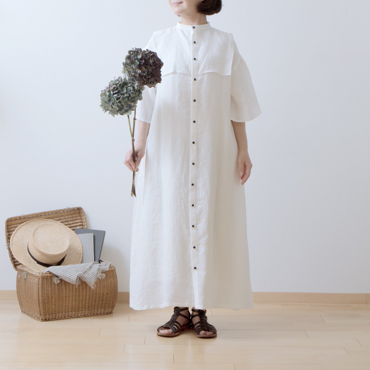 Yoke Layer Flare Half Sleeve Linen Dress/Off White