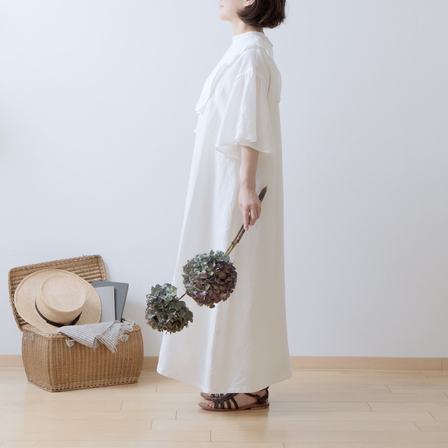 Yoke Layer Flare Half Sleeve Linen Dress/Off White