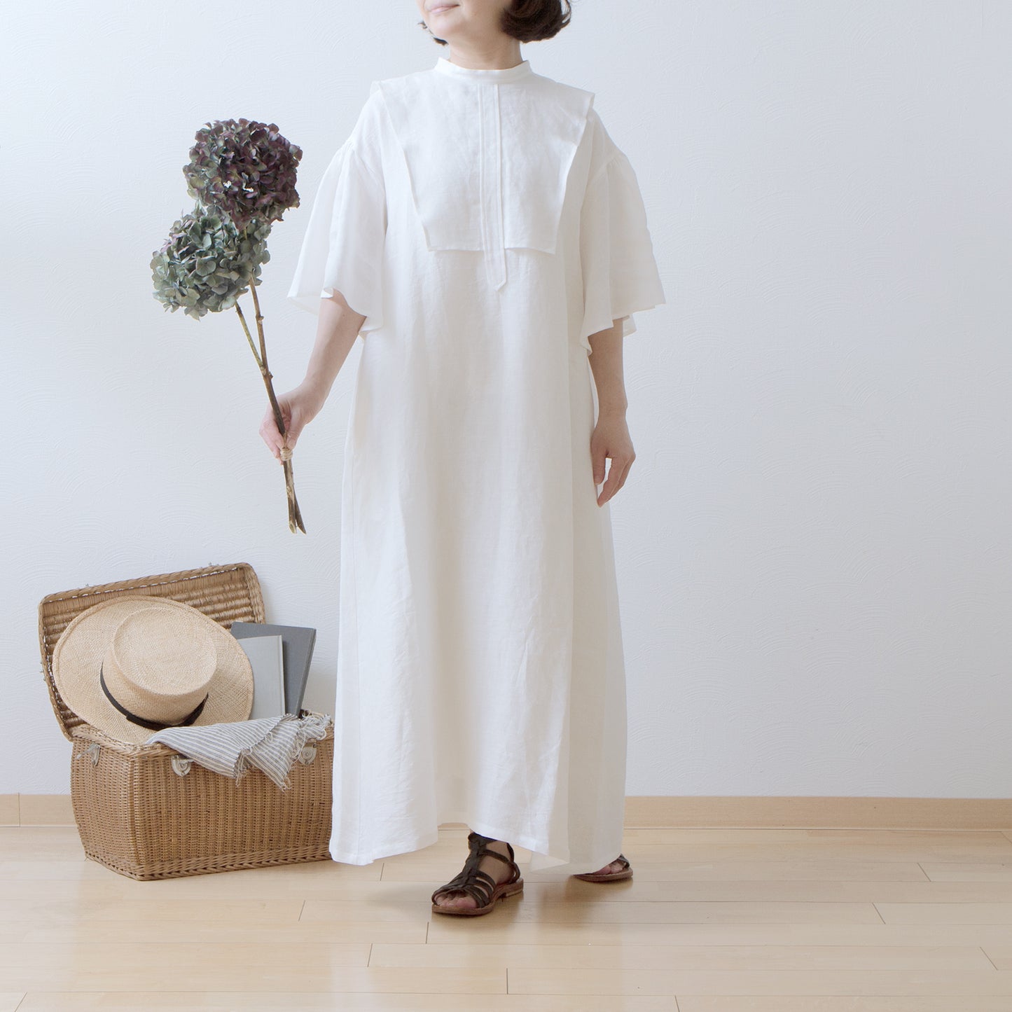 Yoke Layer Flare Half Sleeve Linen Dress/Off White