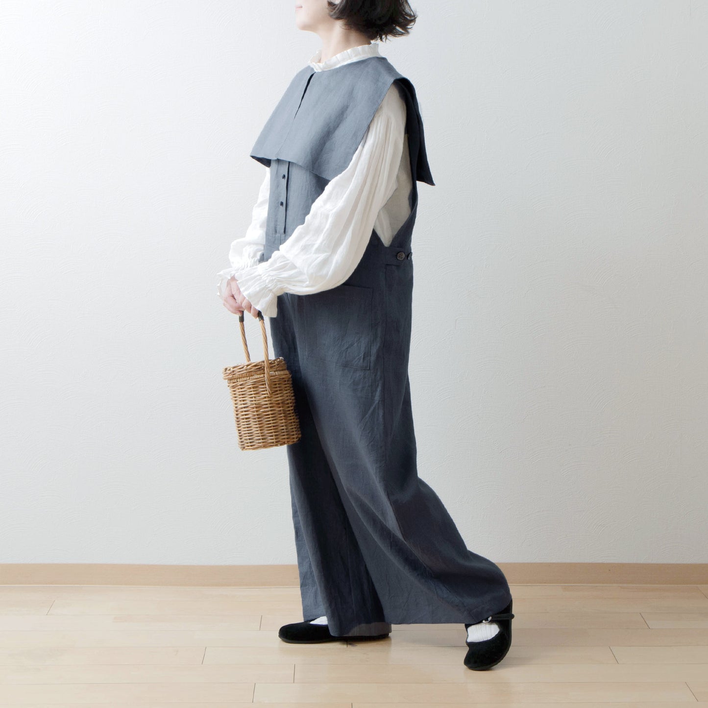 方領亞麻連身褲/黑色