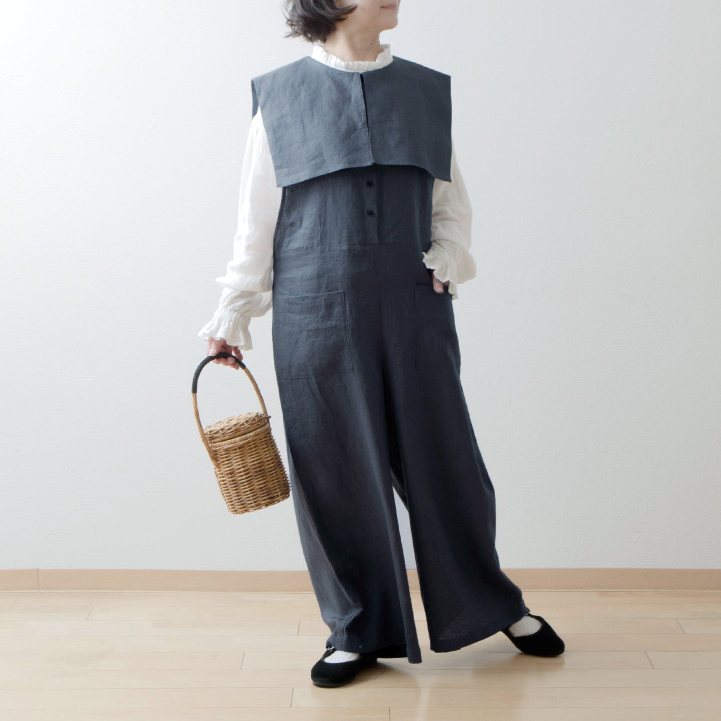 方領亞麻連身褲/黑色