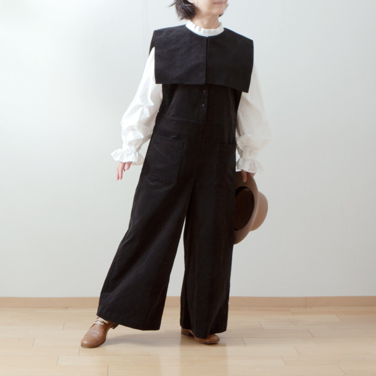 方領亞麻連身褲/黑色