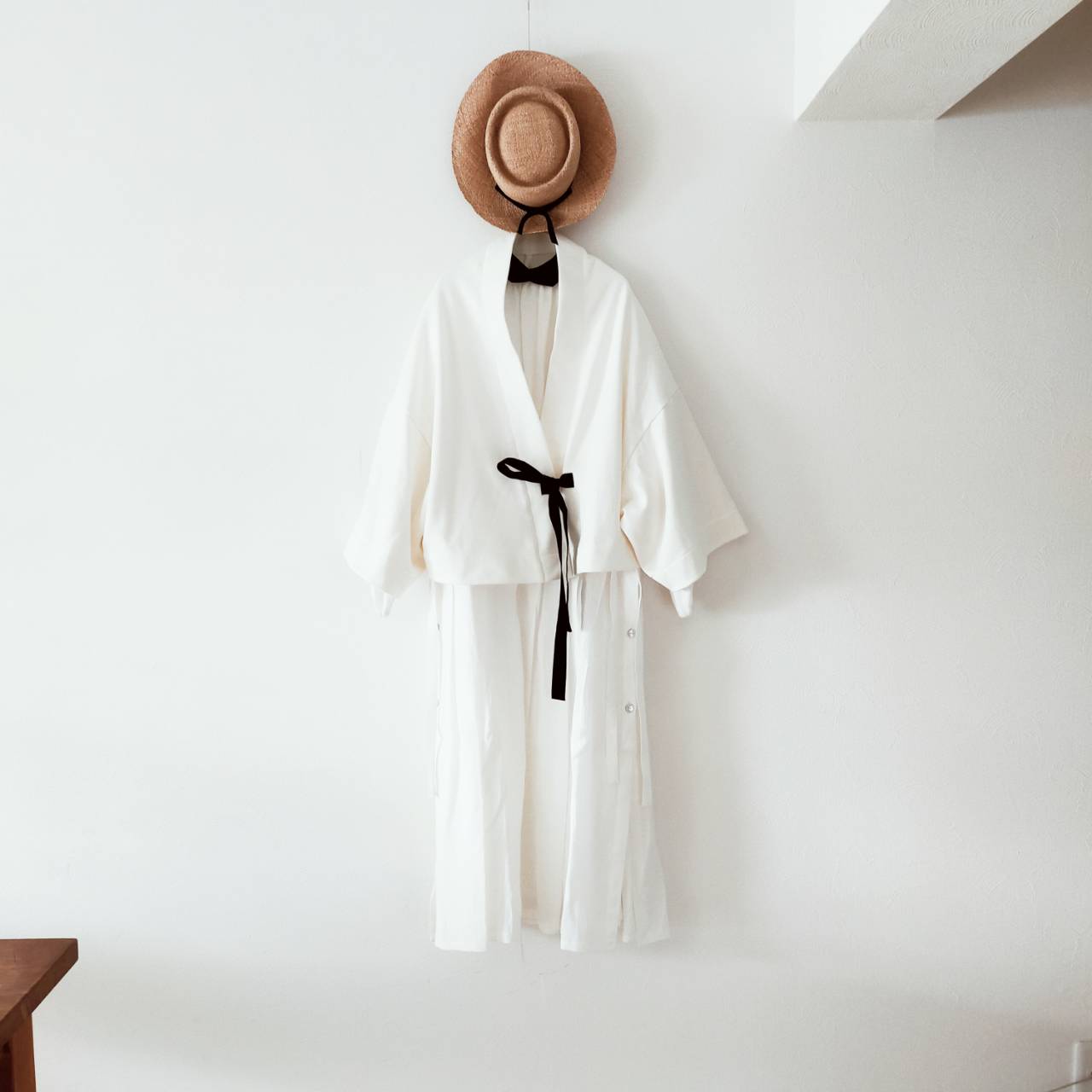 Cotton fleece half shawl cardigan with ribbon tape / ecru