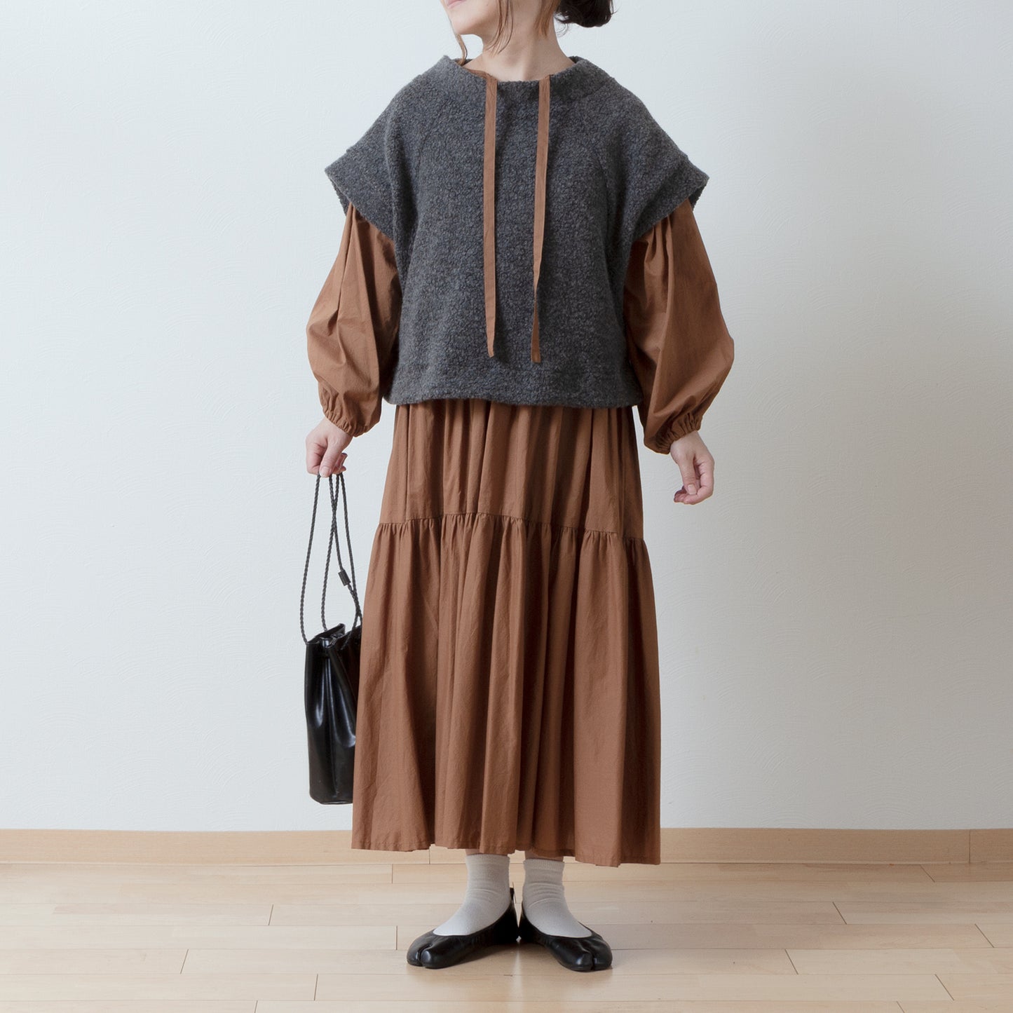 High-quality wool boa French sleeve A-line vest/Top gray
