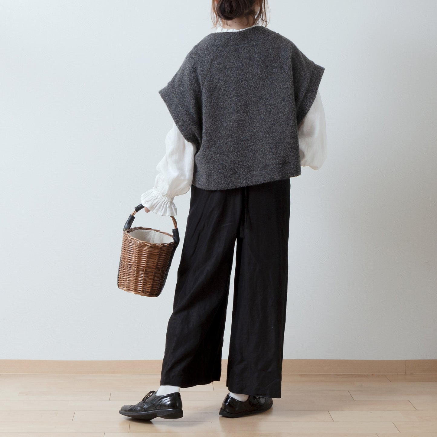 High-quality wool boa French sleeve A-line vest/Top gray