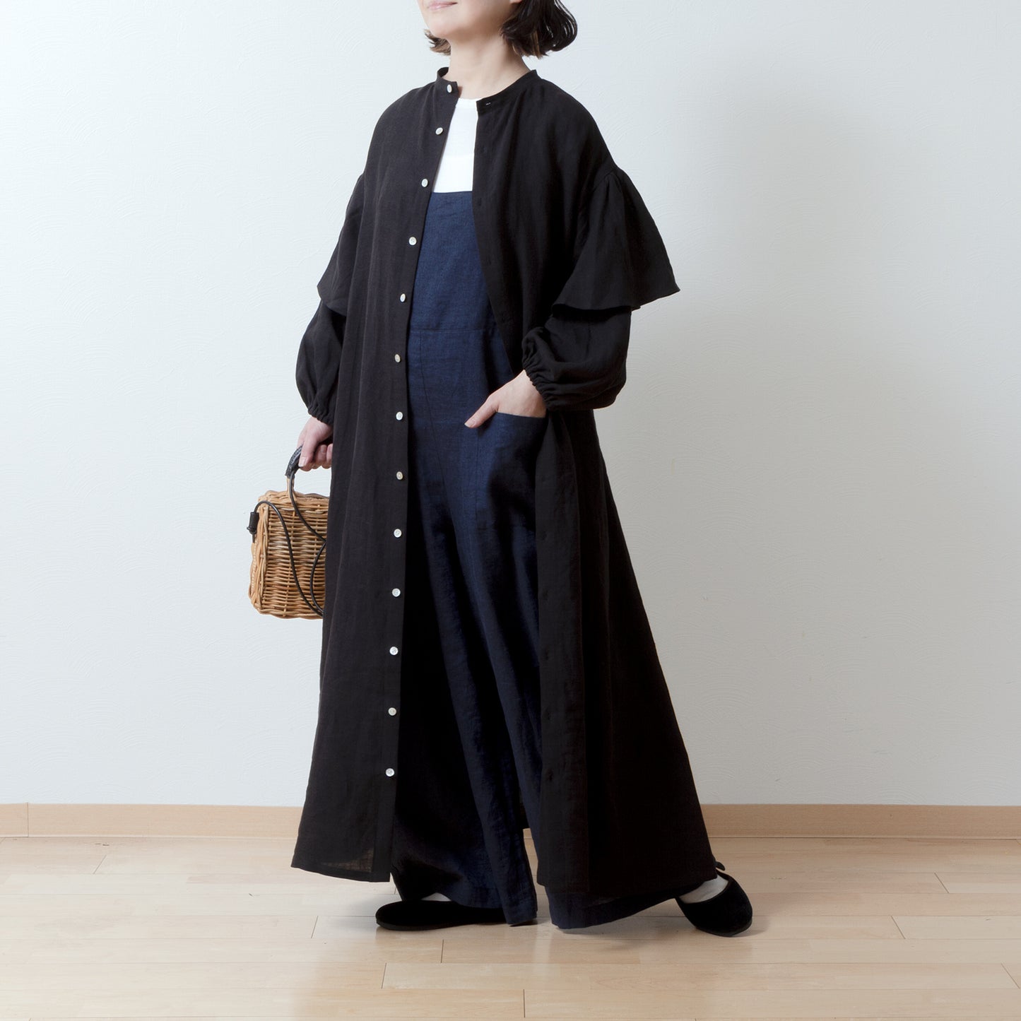 雙袖A字亞麻連身裙/黑色