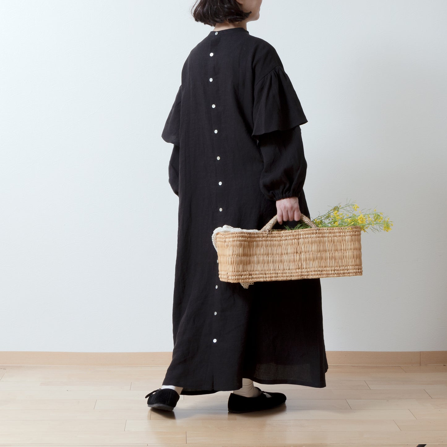 雙袖A字亞麻連身裙/黑色