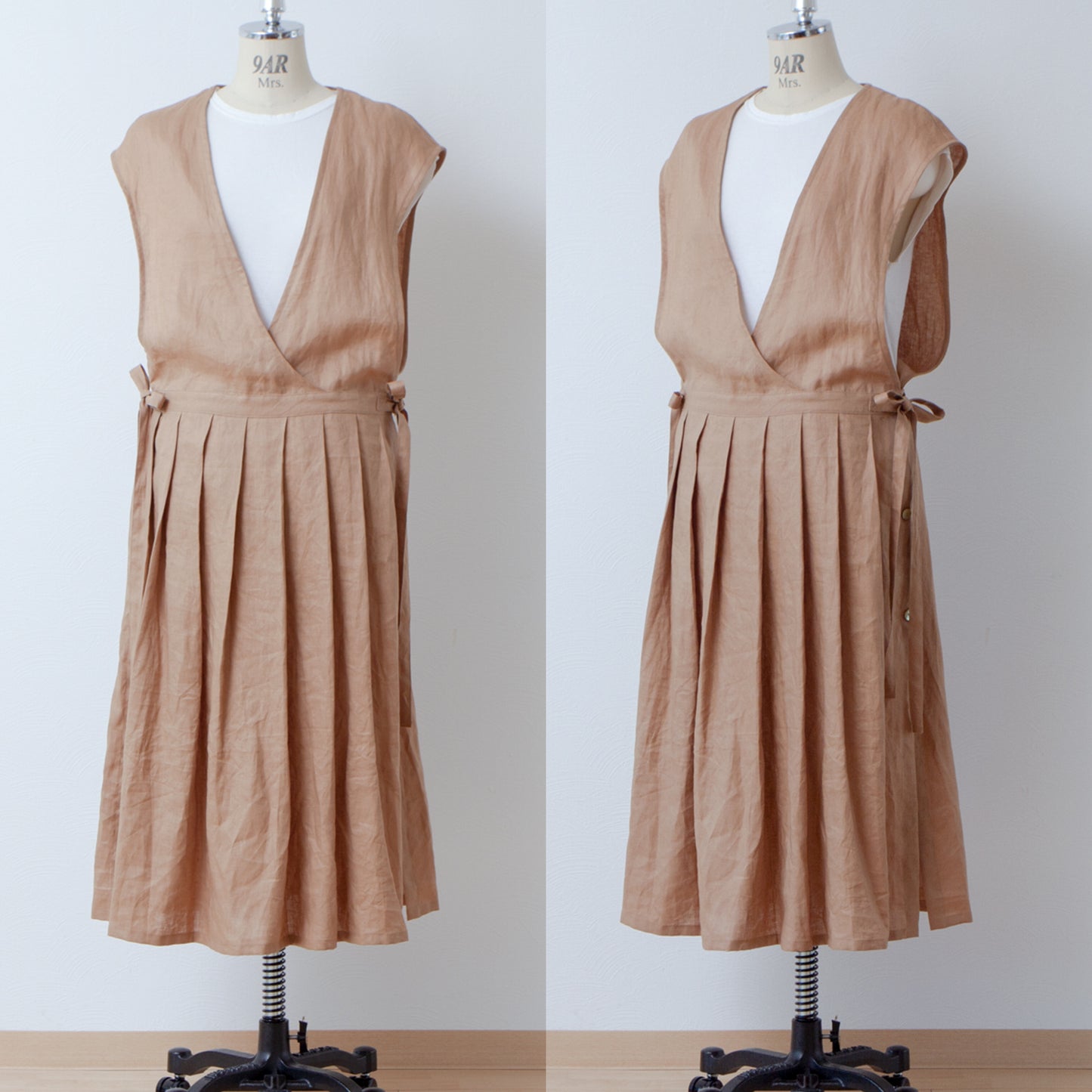 成熟而少女的側開式圍裙連身裙,採用亞麻/米色的 cache-coeur 設計