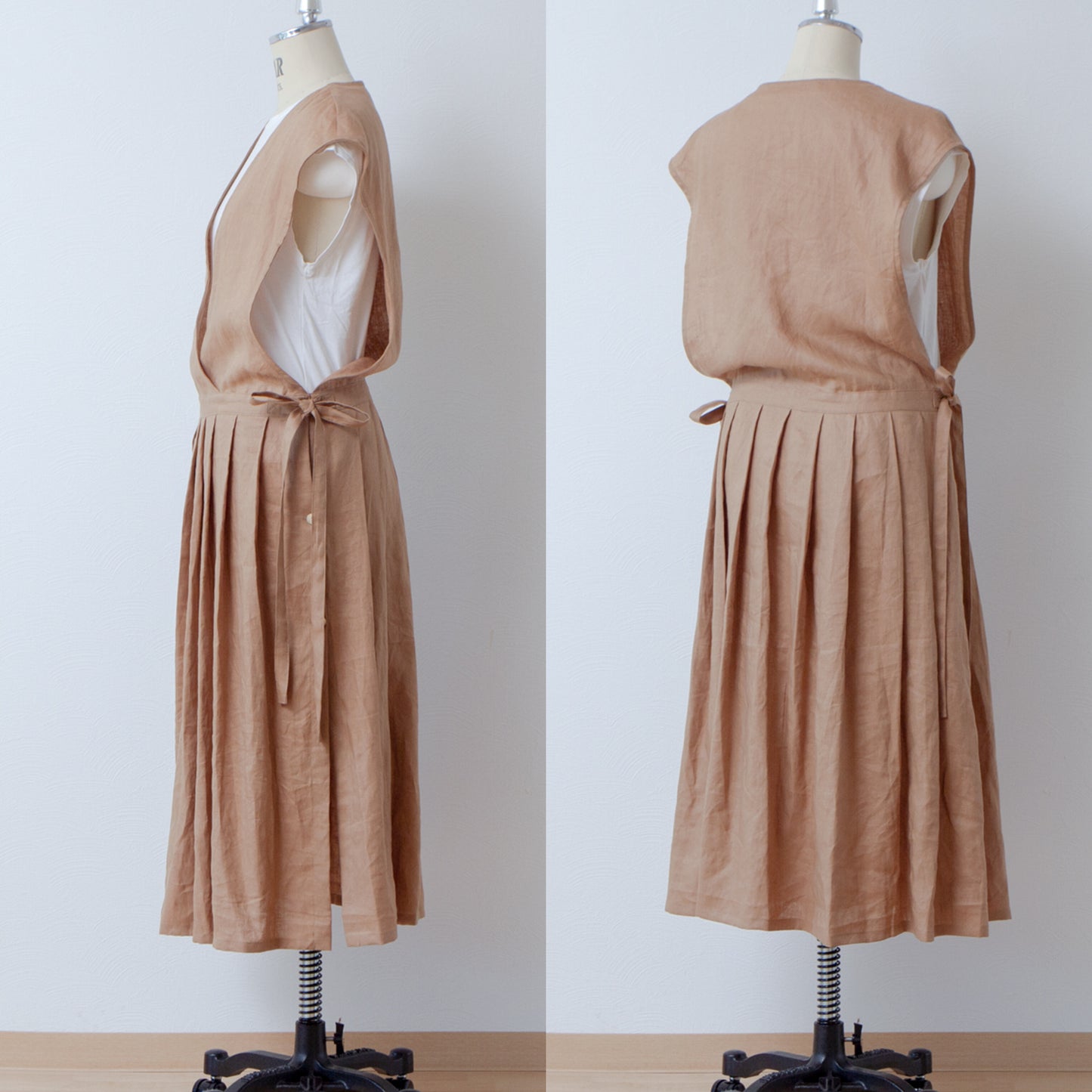 成熟而少女的側開式圍裙連身裙,採用亞麻/米色的 cache-coeur 設計