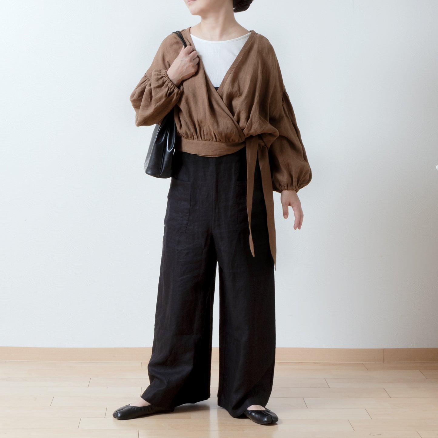 *刊登於《NaturiLa》雜誌*Cash-Coeur 褶皺兩用襯衫 - 法國亞麻/駝色