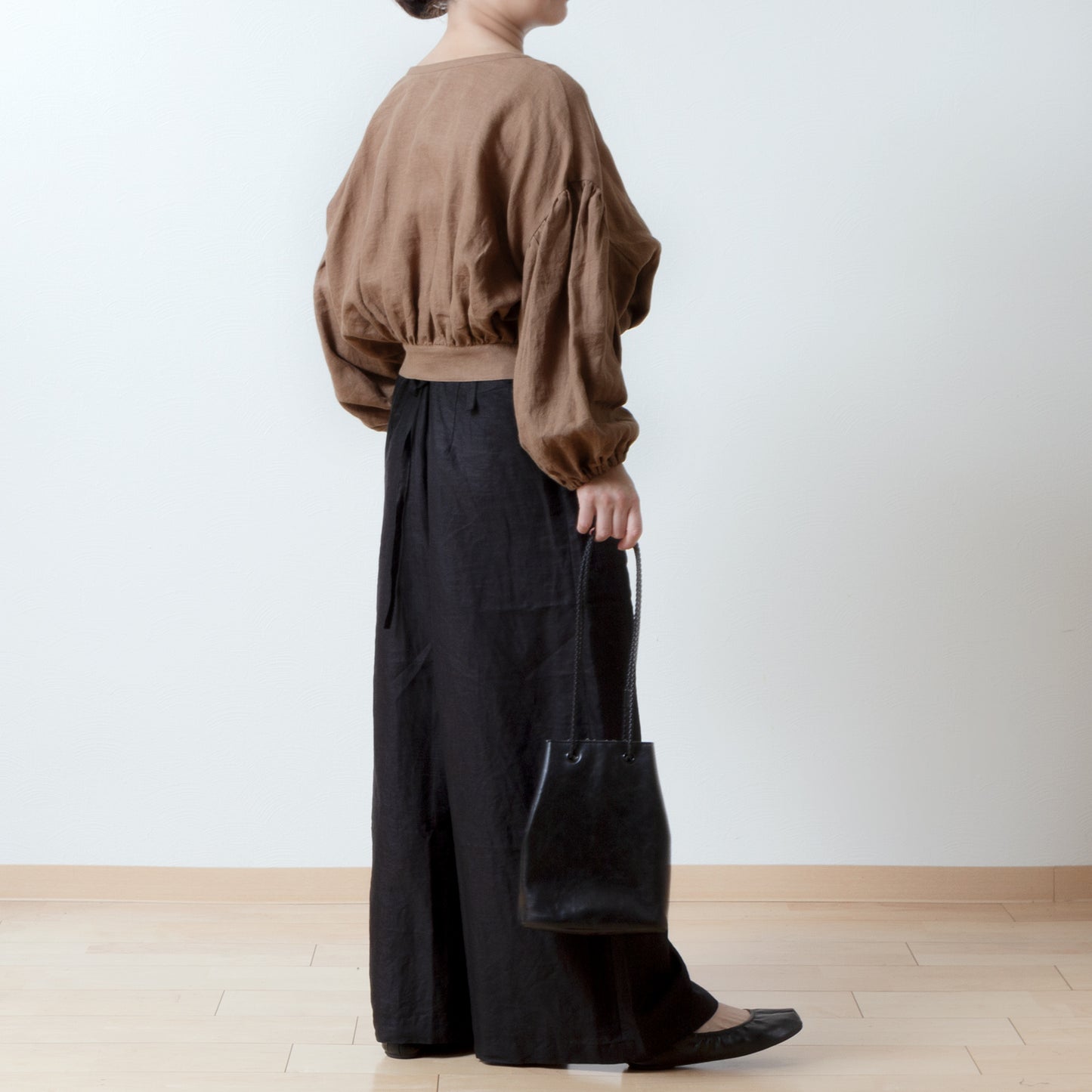 *刊登於《NaturiLa》雜誌*Cash-Coeur 褶皺兩用襯衫 - 法國亞麻/駝色