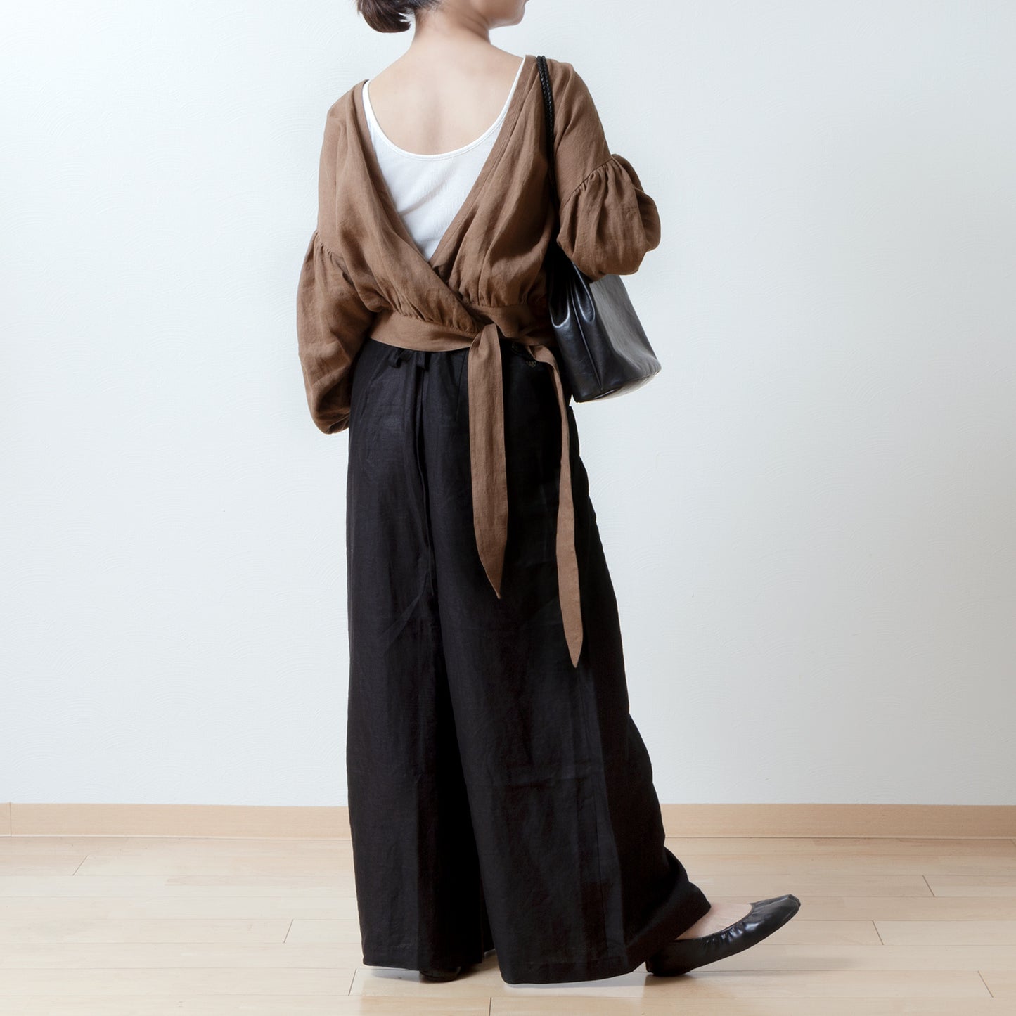 *刊登於《NaturiLa》雜誌*Cash-Coeur 褶皺兩用襯衫 - 法國亞麻/駝色