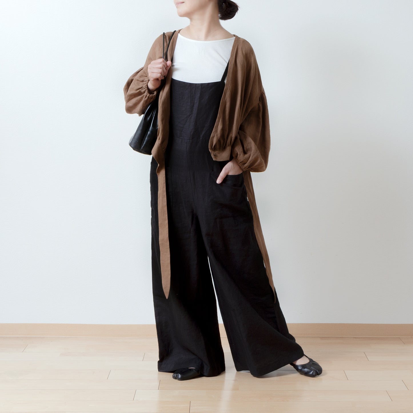 *刊登於《NaturiLa》雜誌*Cash-Coeur 褶皺兩用襯衫 - 法國亞麻/駝色