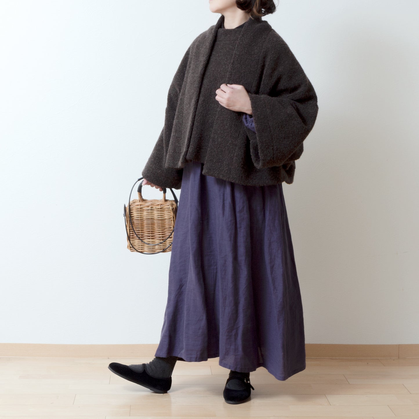 High-quality wool boa French sleeve A-line vest/dark brown