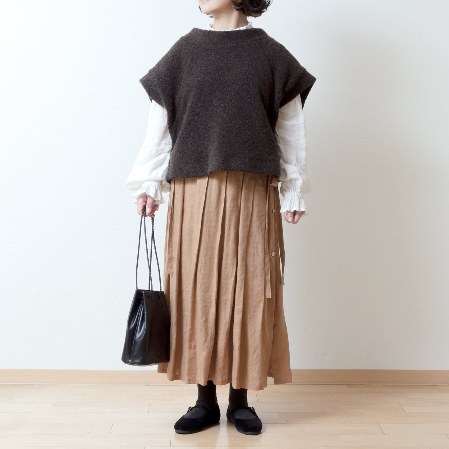 High-quality wool boa French sleeve A-line vest/dark brown