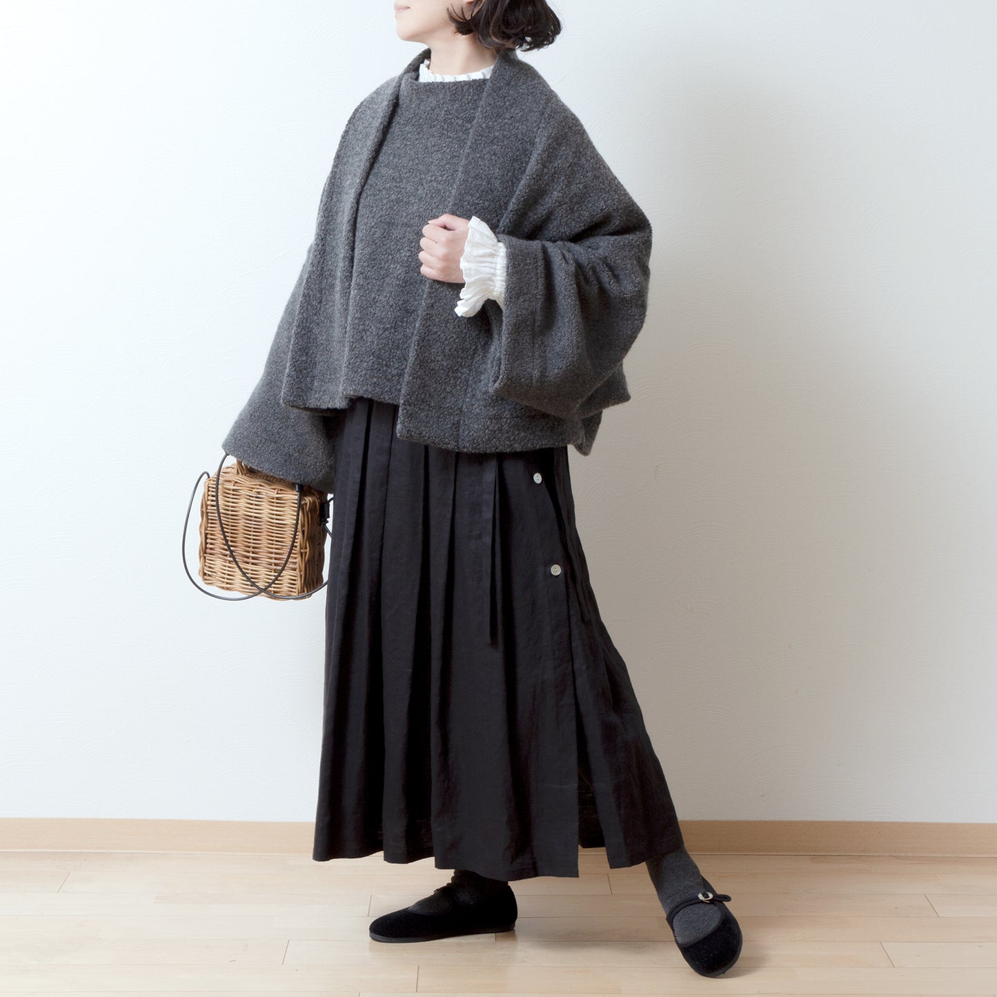 High-quality wool boa French sleeve A-line vest/Top gray