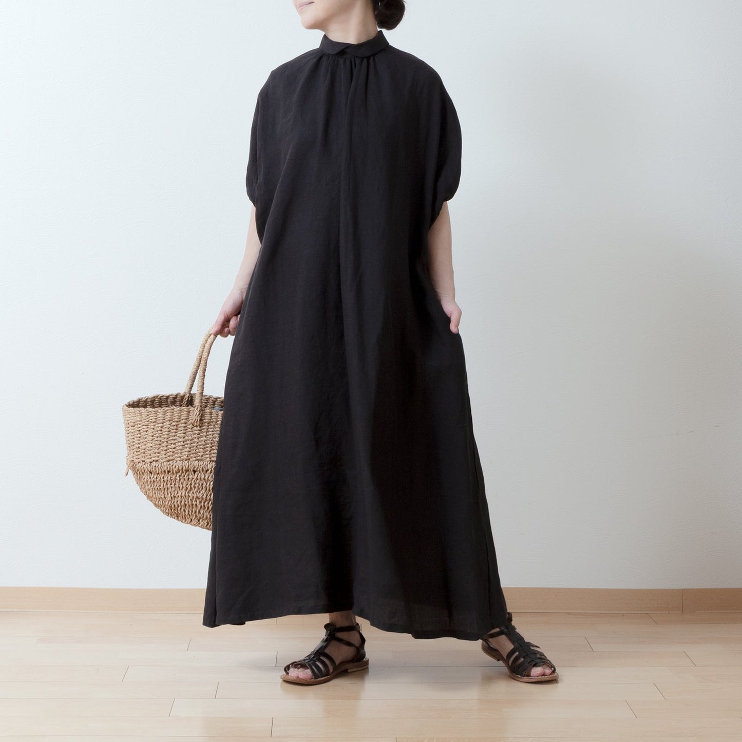 Clerical collar is elegant and cute for adults. Back covered button, voluminous 5/4 sleeve French linen A-line dress / Purple Navy Clerical