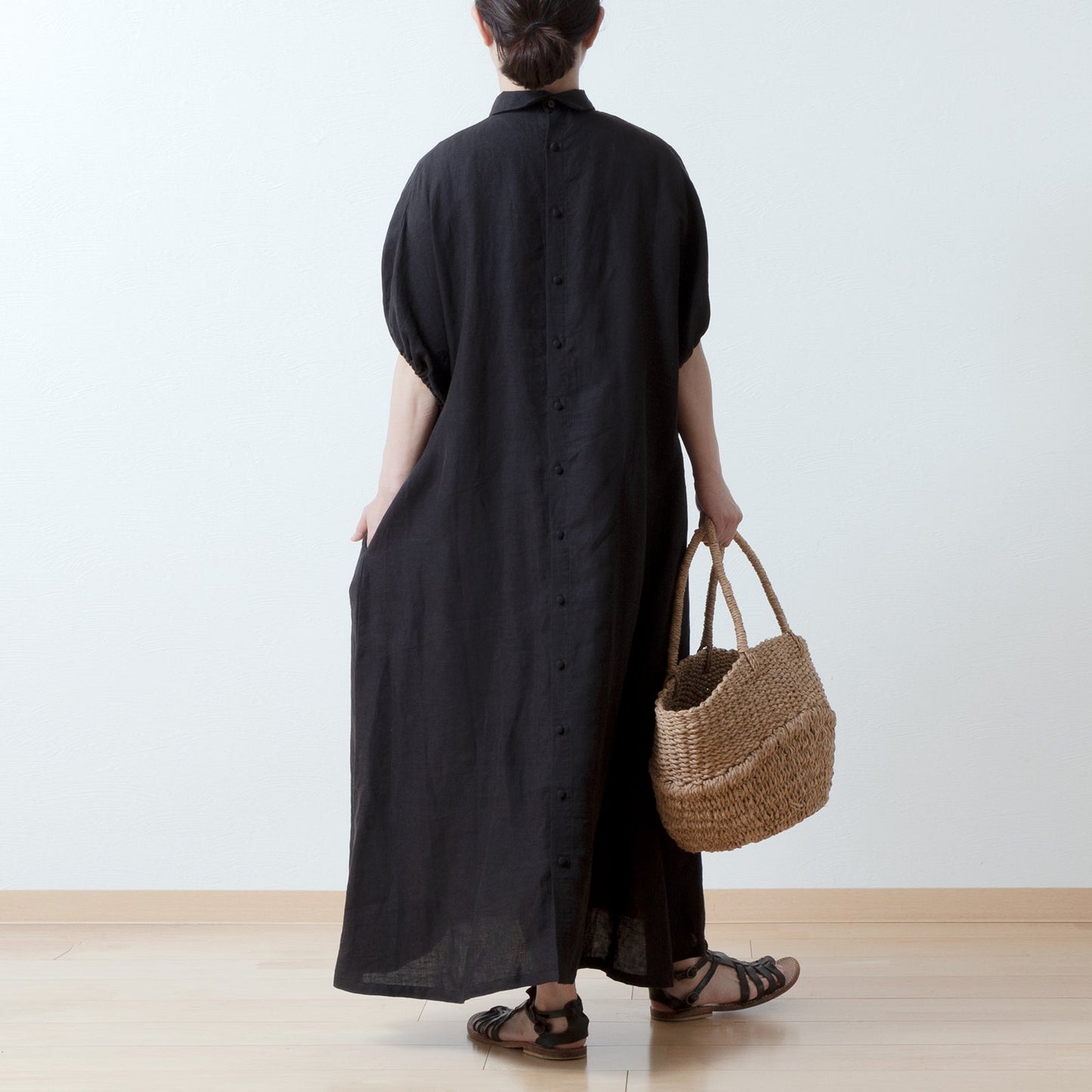 Clerical collar is elegant and cute for adults. Back covered button, voluminous 5/4 sleeve French linen A-line dress / Purple Navy Clerical