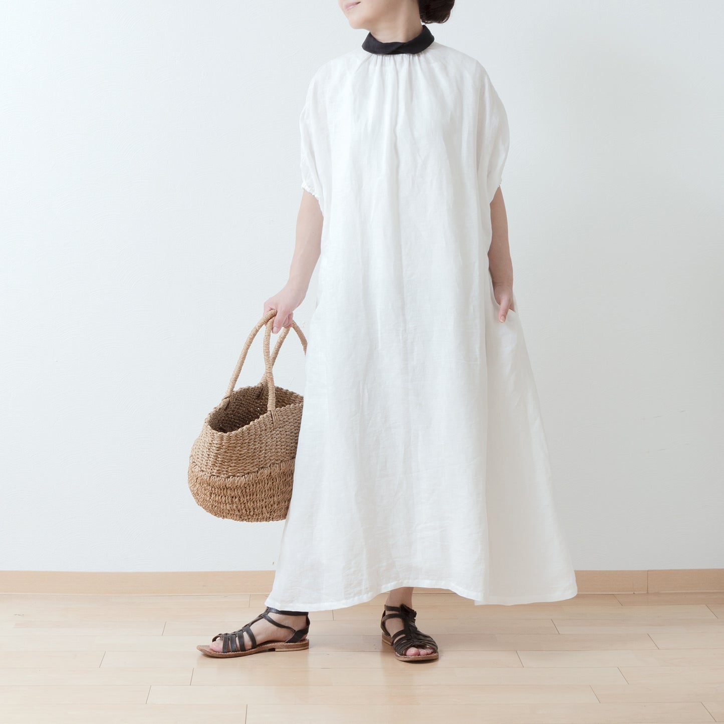 Clerical collar is elegant and cute for adults. Back covered button, voluminous 5/4 sleeve French linen A-line dress / White Clerical