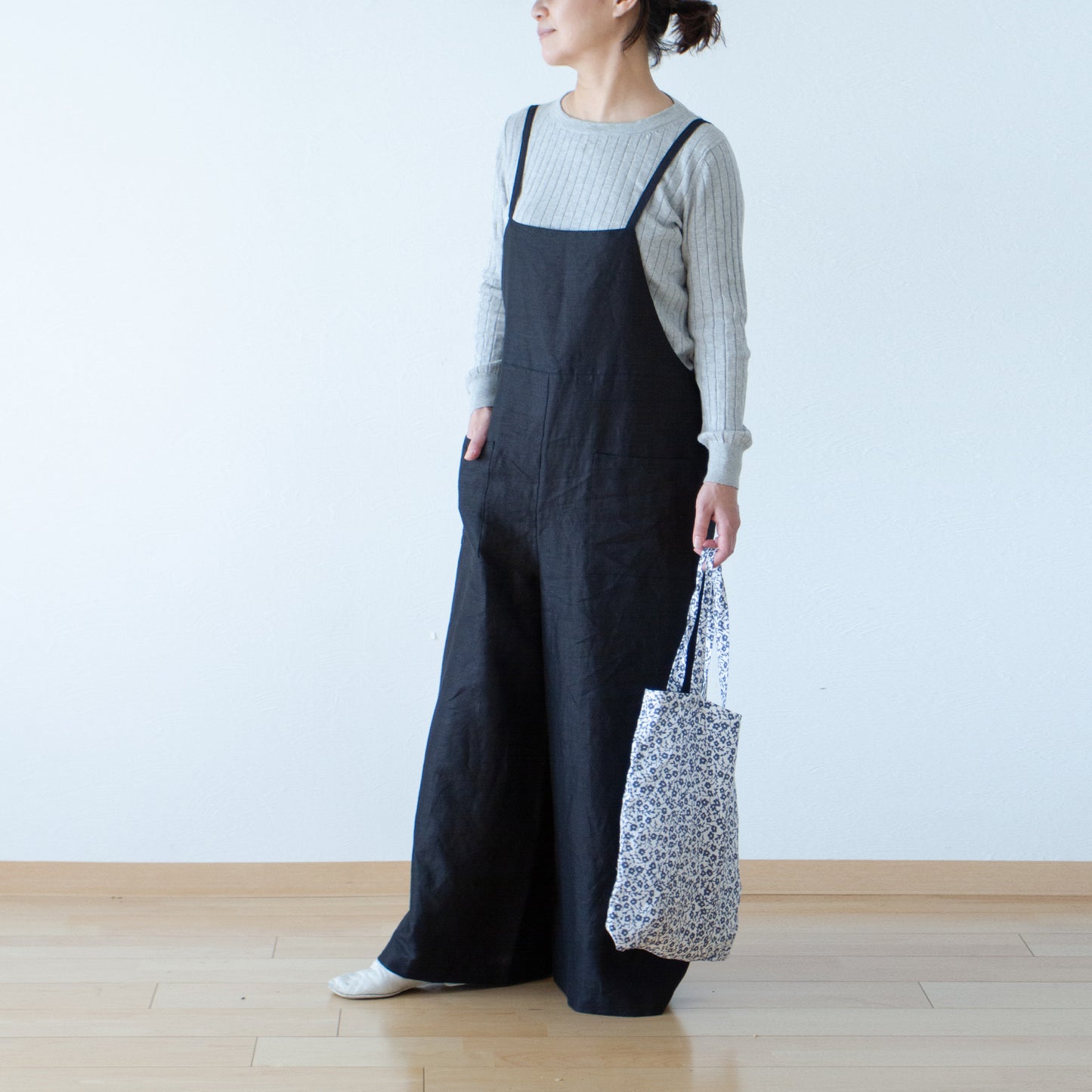 成人寬鬆可愛工裝褲 - 亞麻色/黑色